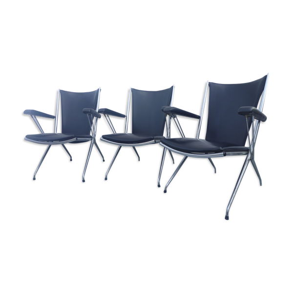 3 fauteuils en skaï noir années 50