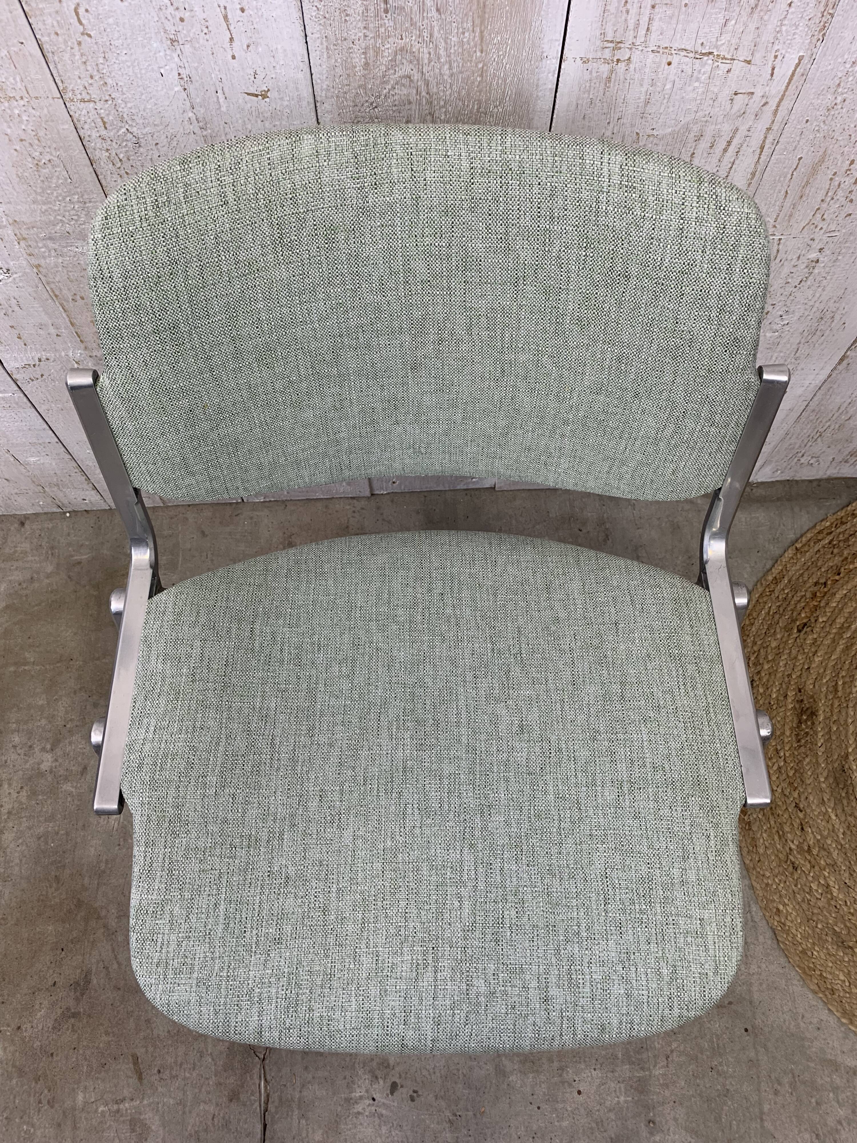 Series of 4 chairs by Giancarlo Piretti, Castelli 70