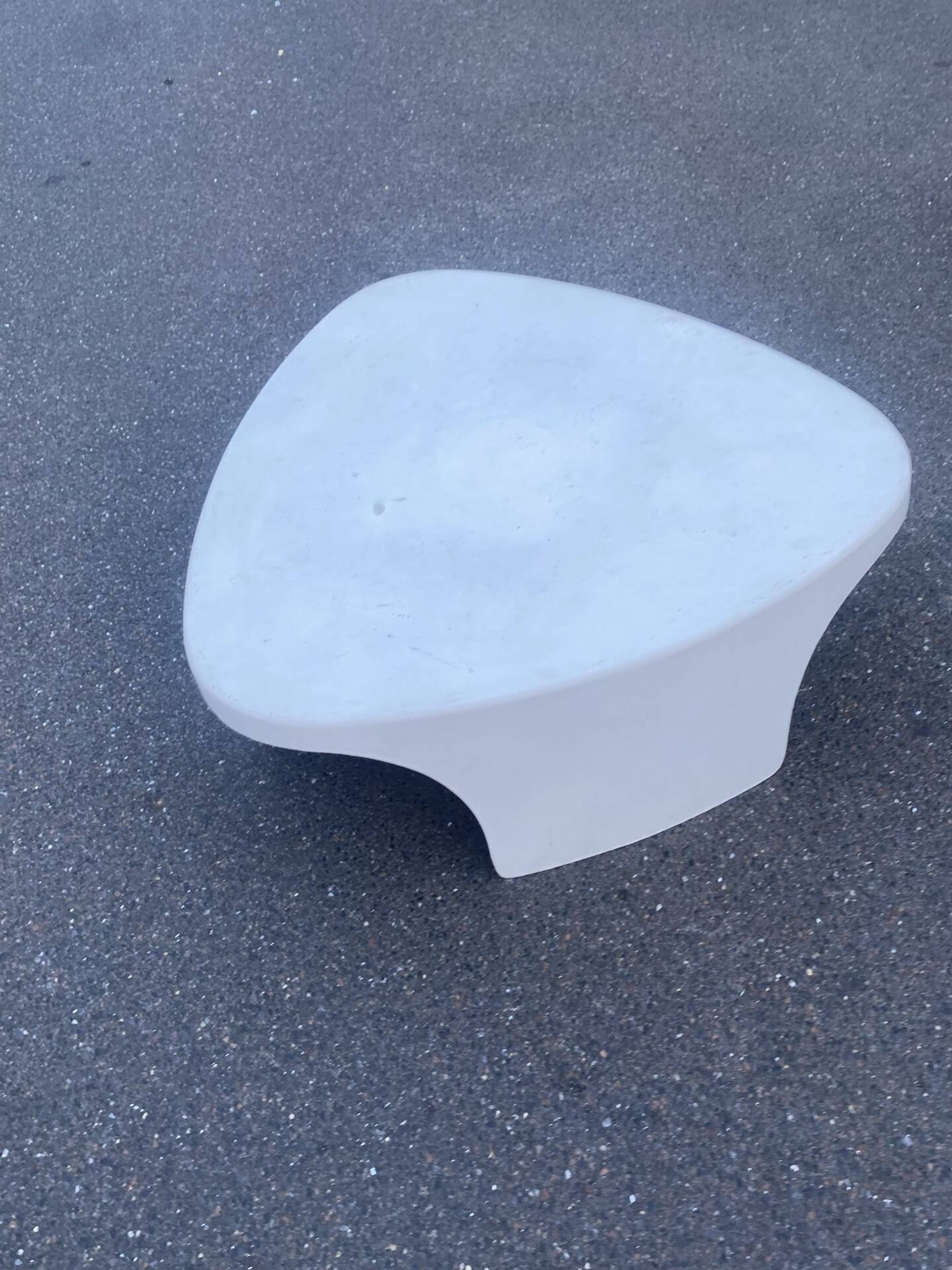 Table bas Disagn .