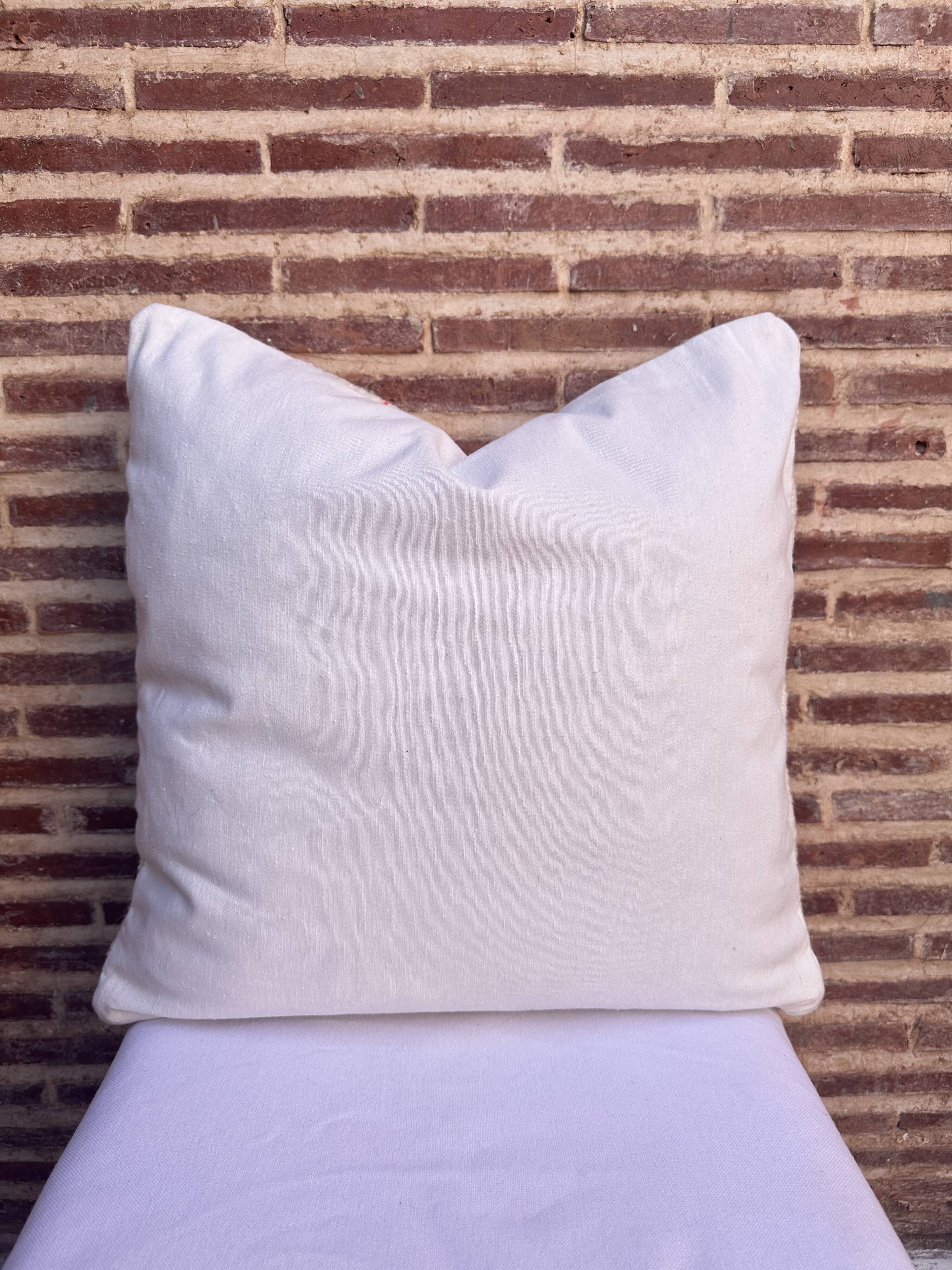 Handmade White Moroccan Cushion Cover (45 x 45 cm)