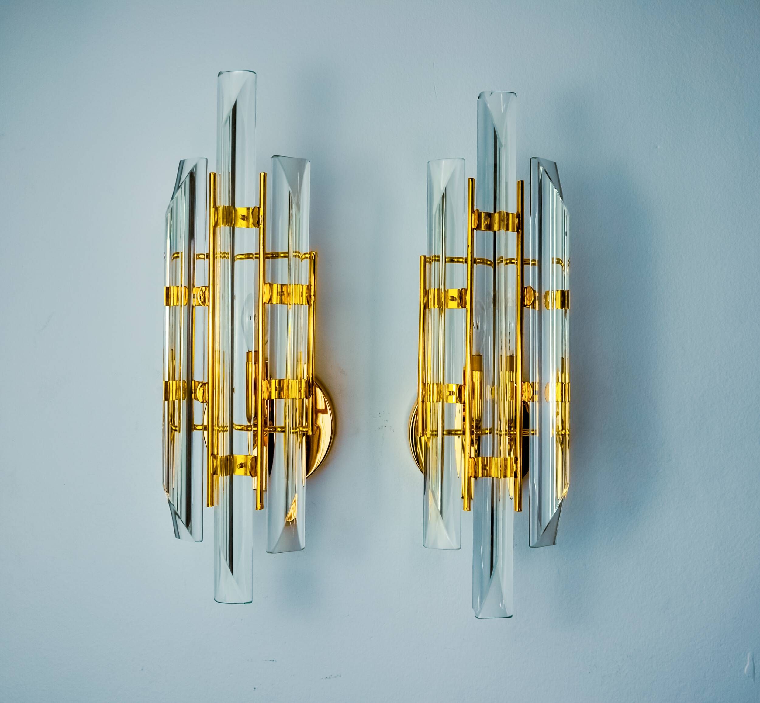 Pair of Venini wall lights, triedri glass, murano, Italy 1970