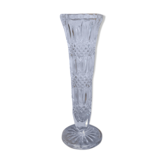 Soliflore in chiseled glass