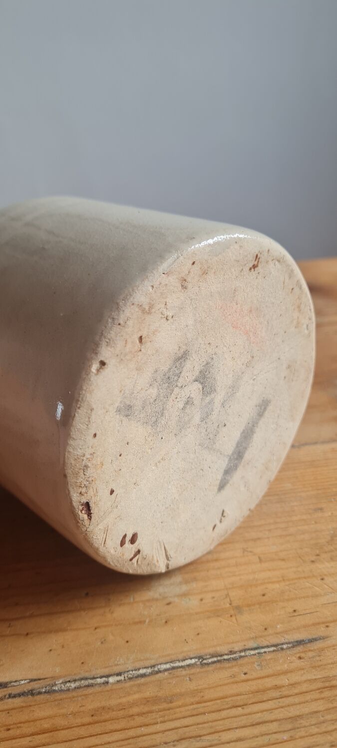 Stoneware mustard pot