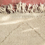 Berber carpet Beni Ouarain beige with dug patterns - 320x205cm