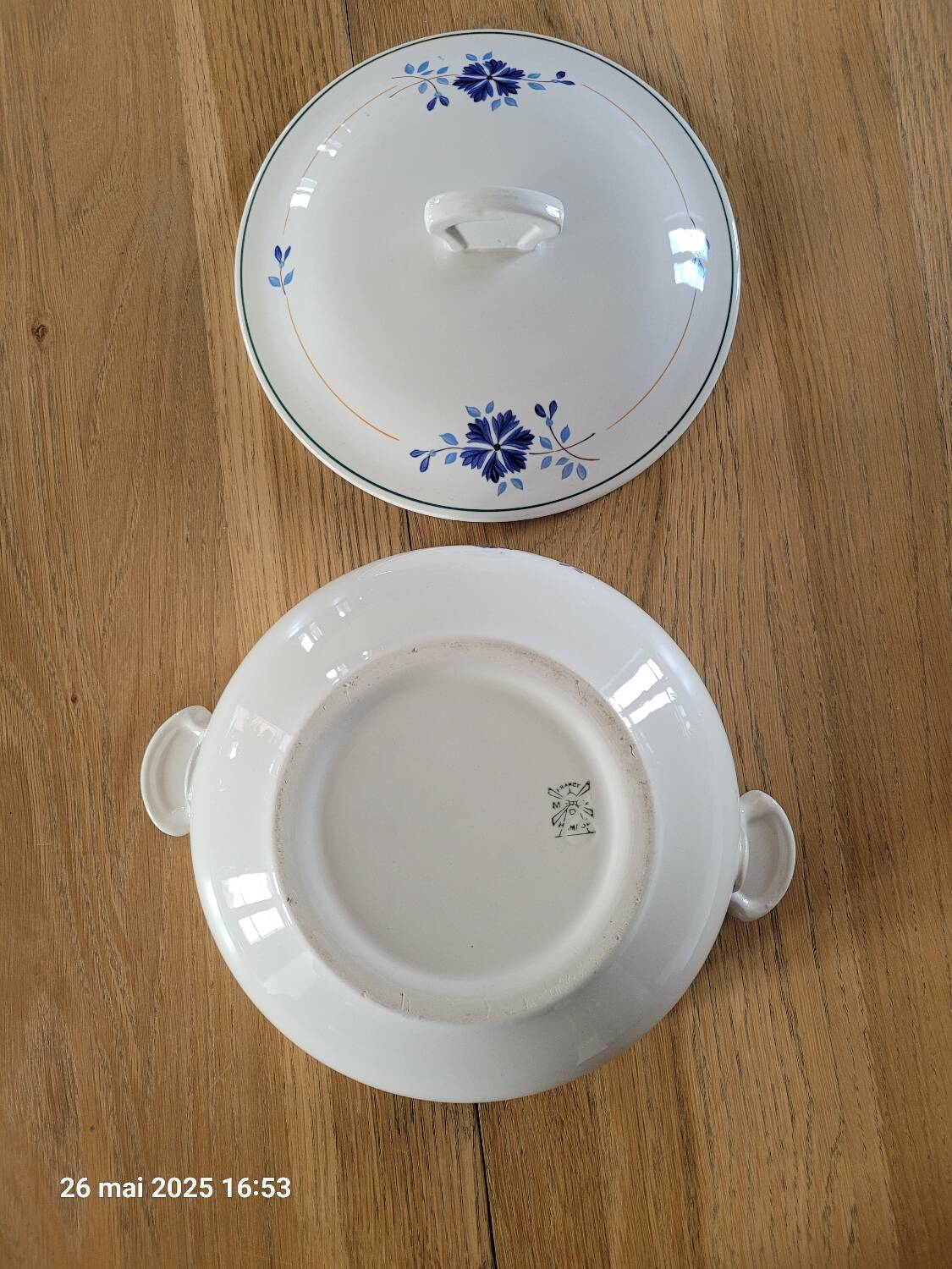 Soup tureen Moulin des Loups St Amand