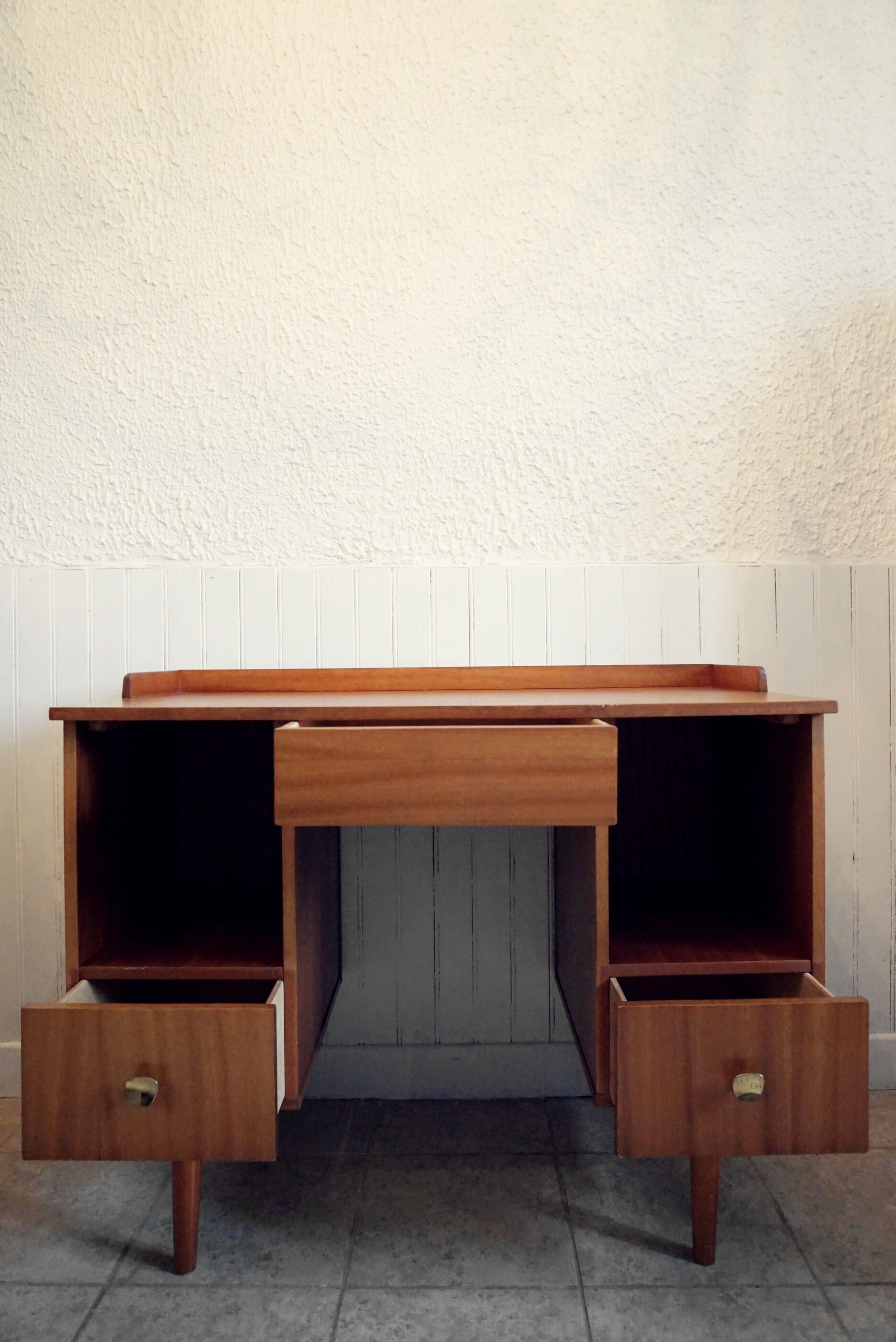 Elegant vintage office