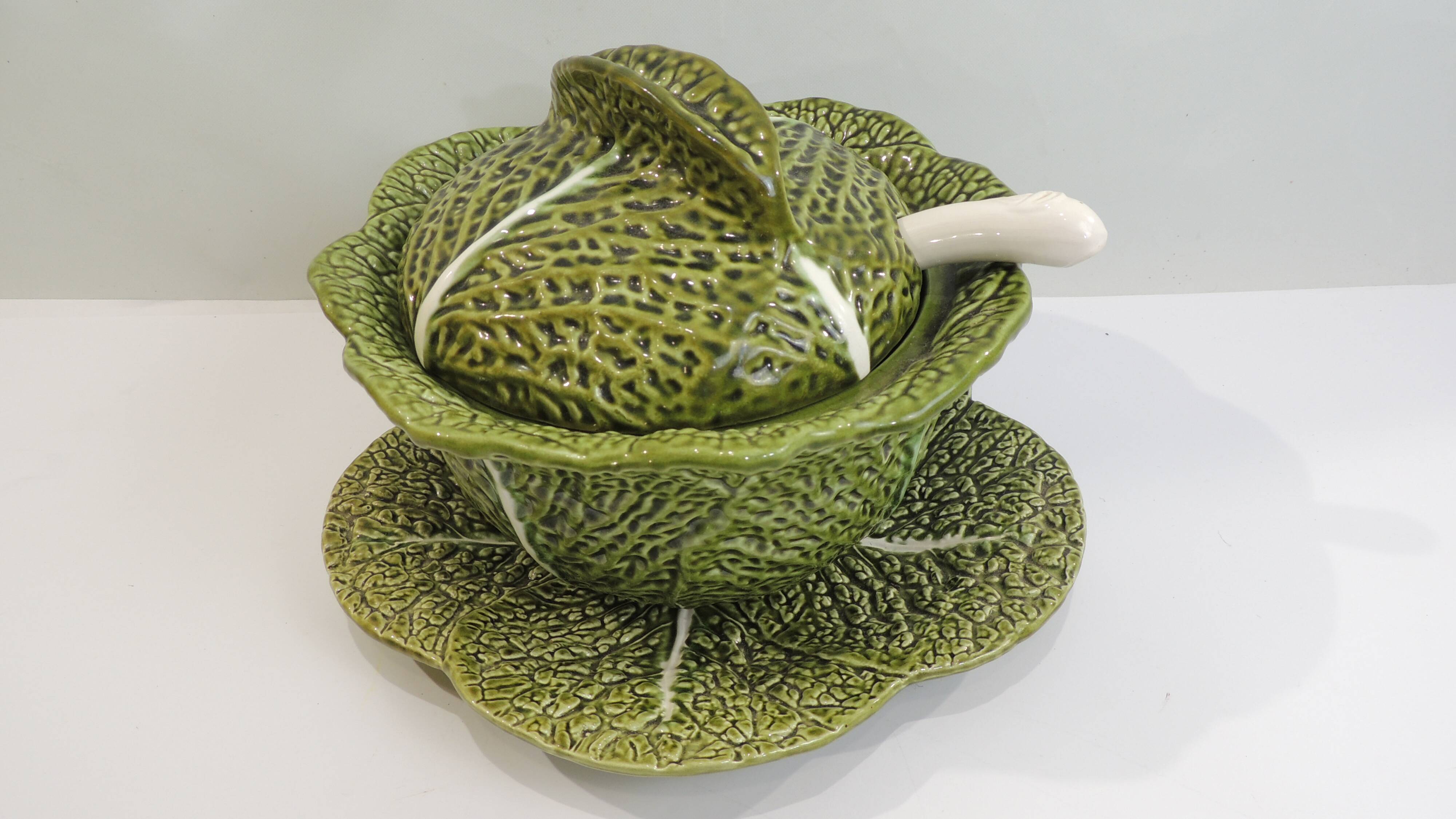 Vintage Cabbage-Shaped Tureen (Majolica/Barbotine)