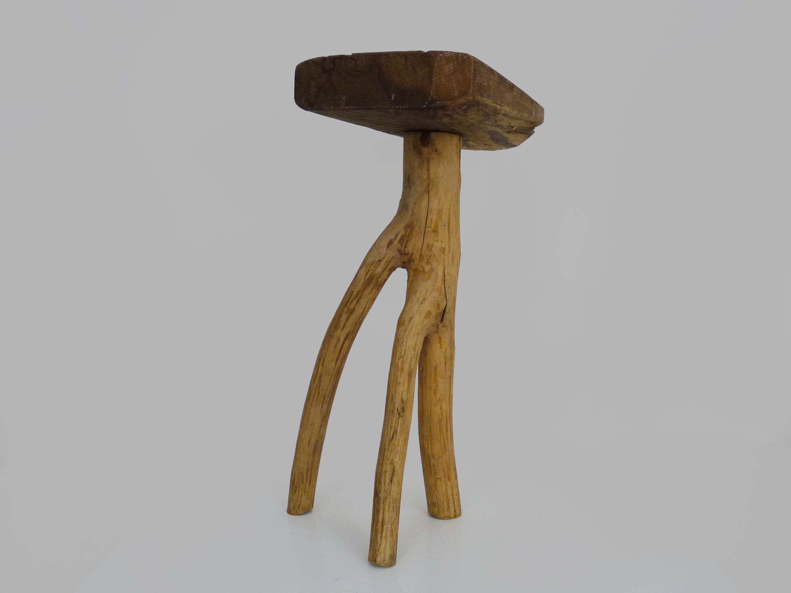 Tripod trading stool, peasant art Ariège, France (nineteenth century)