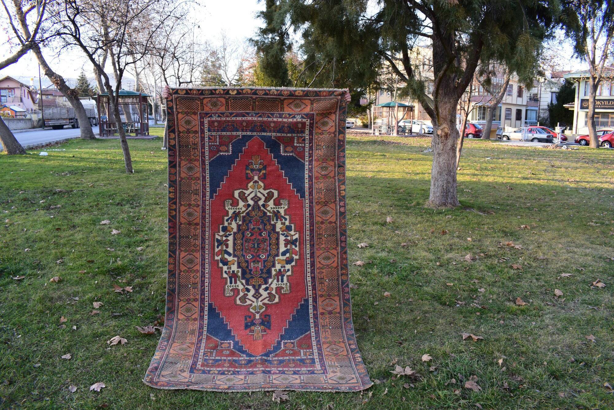 Vintage handmade Turkish rug 130x240 cm