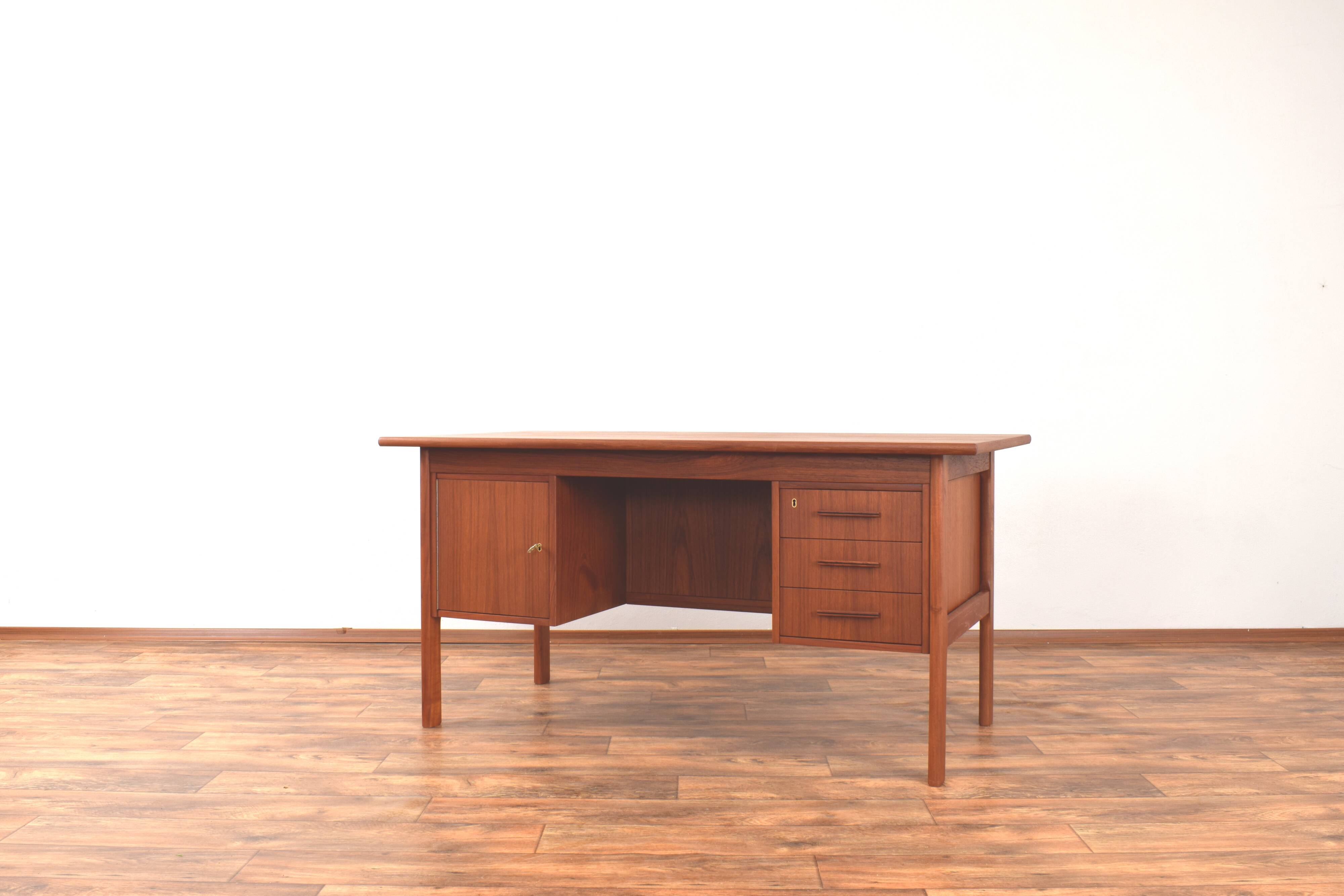 Mid-Century Danish Freestanding Teak Desk, 1960s