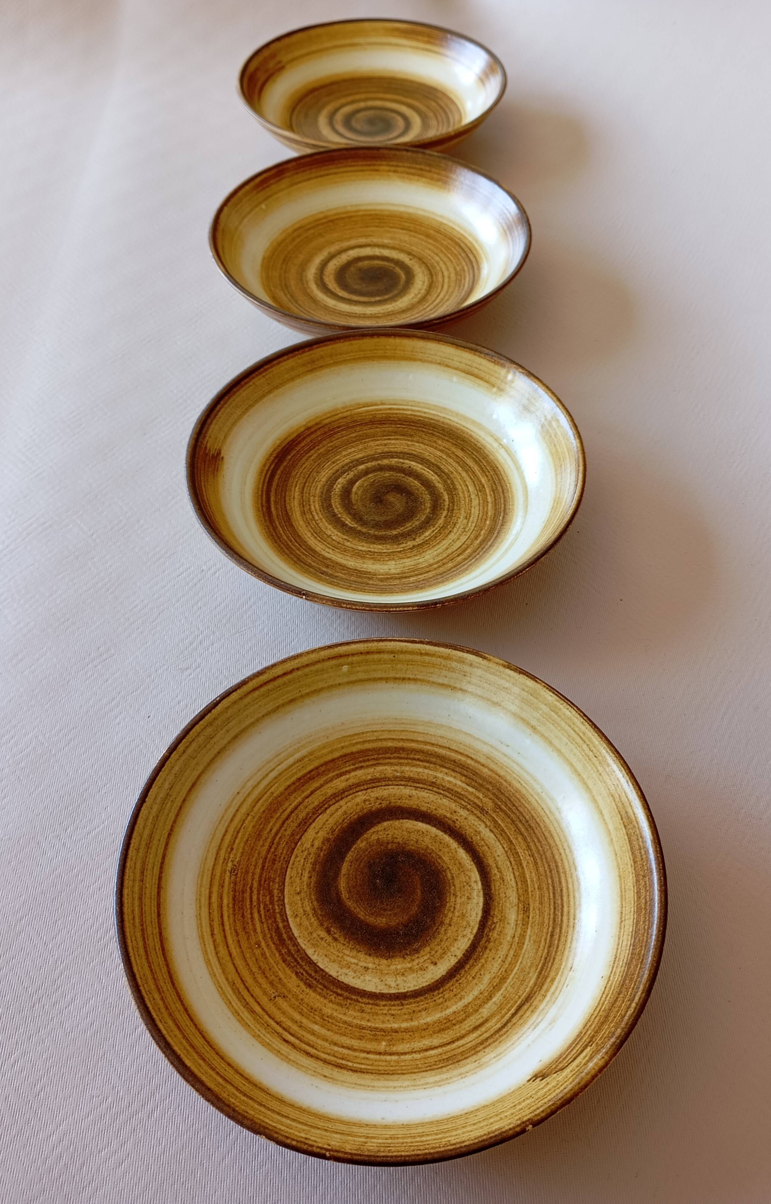 4 Longchamp calotte plates