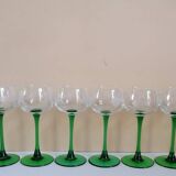8 Alsace wine glasses with engraved green grape cluster decoration