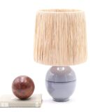 Lampe bleue en céramique, abat jour en raphia, années 60
