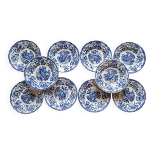 10 assiettes creuses,