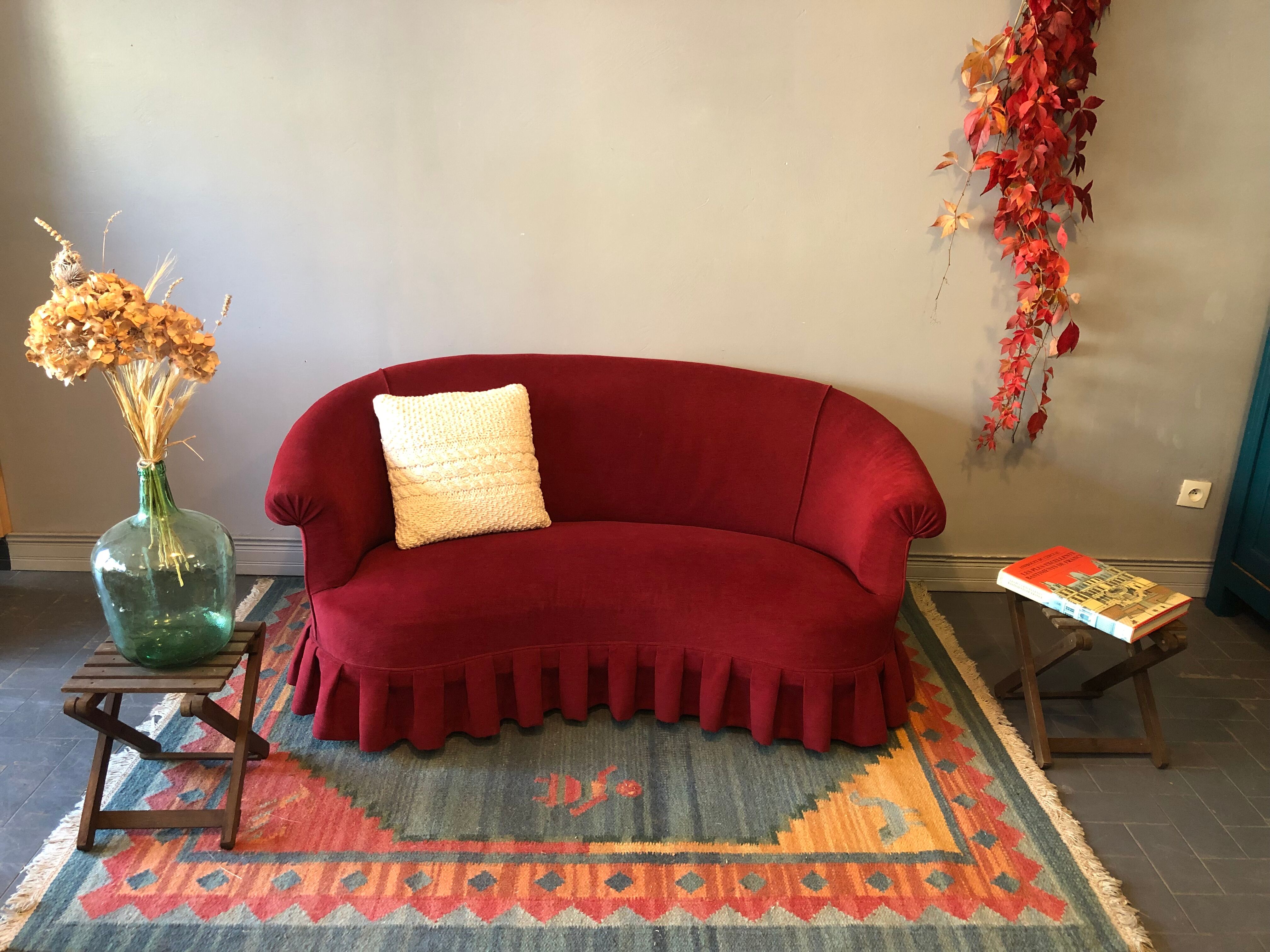 Napoleon III period toad sofa