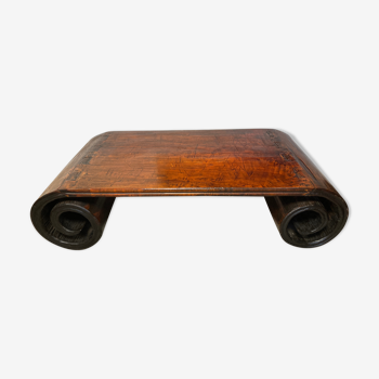 Table basse à rouleaux antiques chinois du milieu du siècle