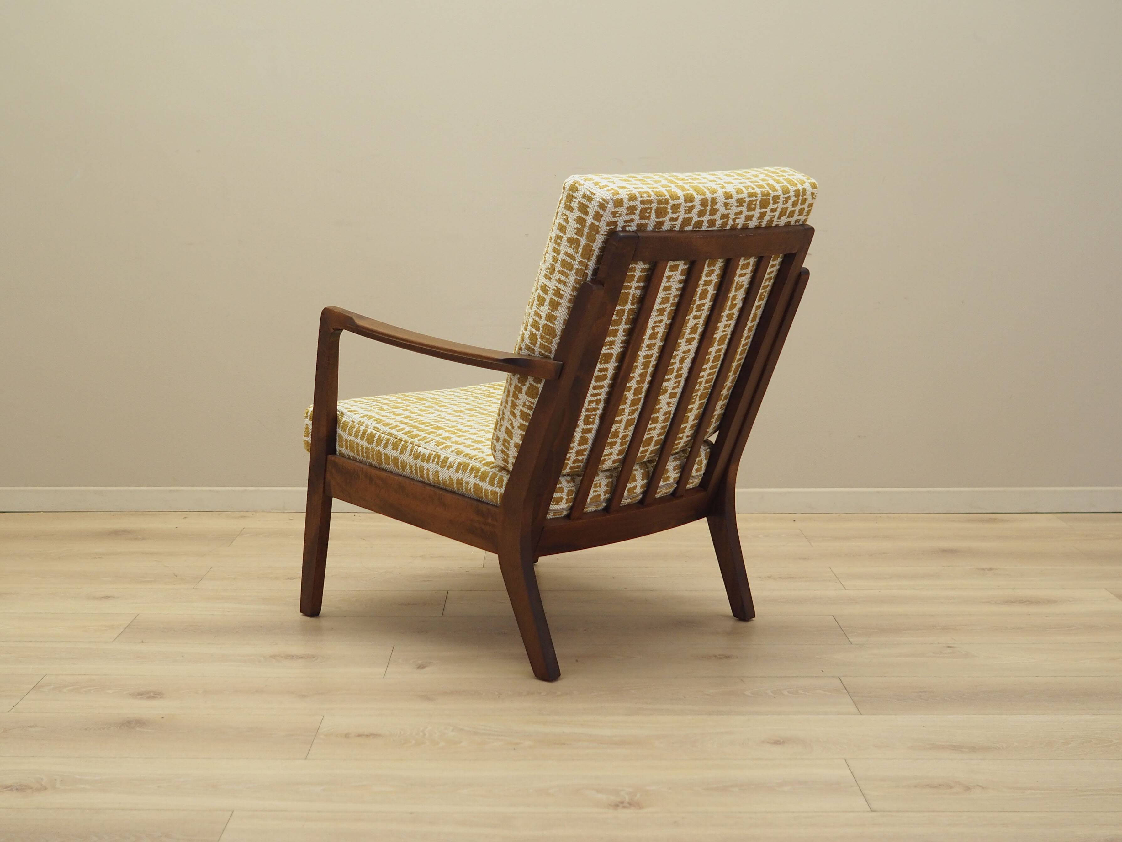 Fauteuil en hêtre, design danois, années 1970, production : Danemark