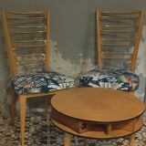 Pair of one-piece chairs