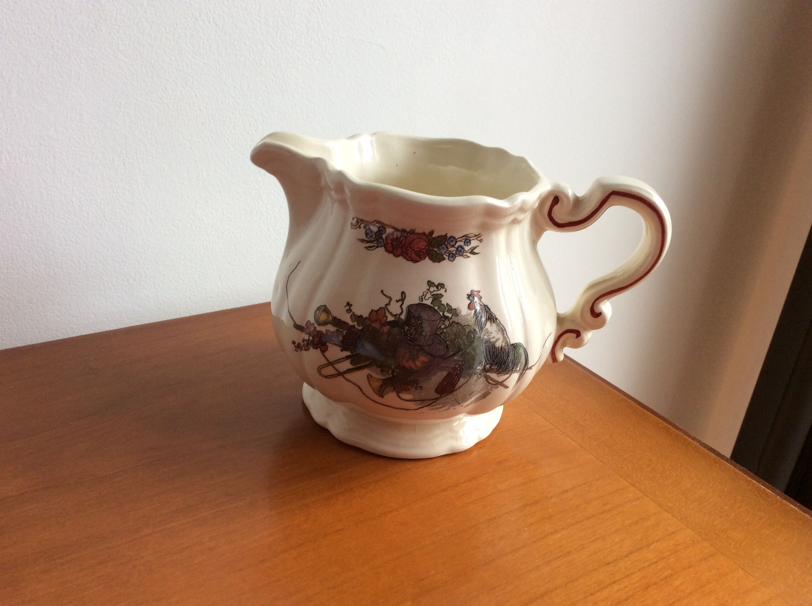 Creamer Old earthenware milk pot Sarreguemines Obernai