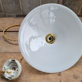 White opaline suspension