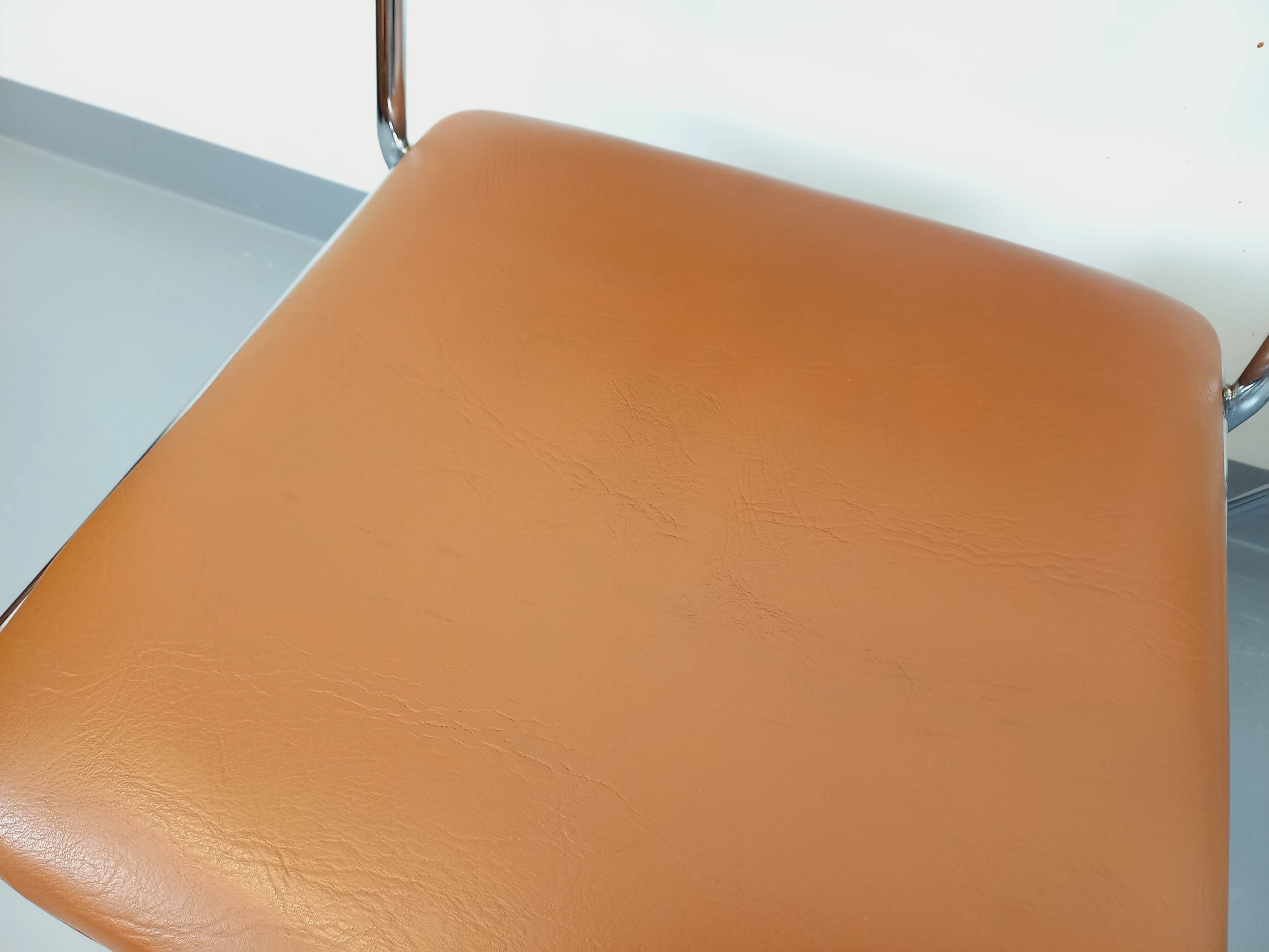 4 vintage sleigh chairs from the 70s, in designer chrome metal