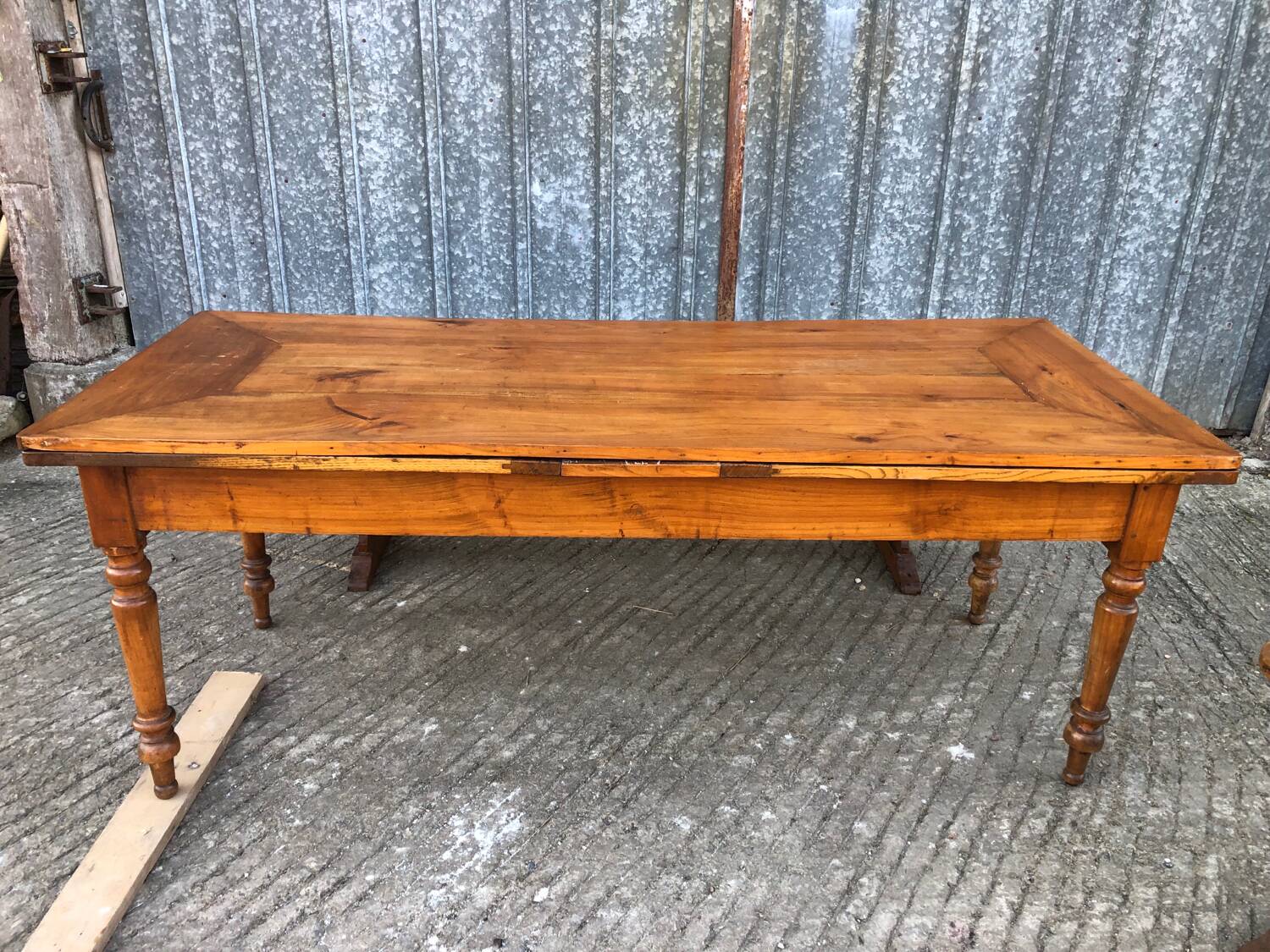 Antique farmhouse table in solid cherry wood with its 2 benches