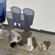 Salière ou poivrier en métal argenté