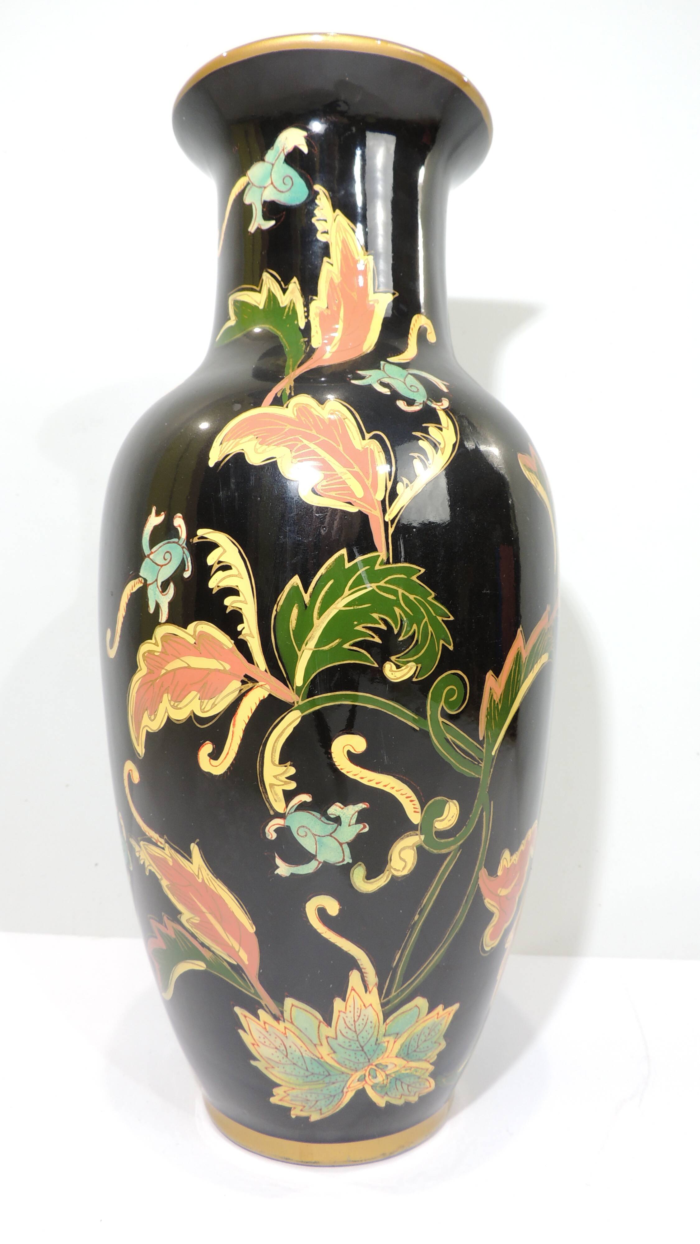 Old Large black vase decorated with leaves /vintage/ XXsiecle/potiche