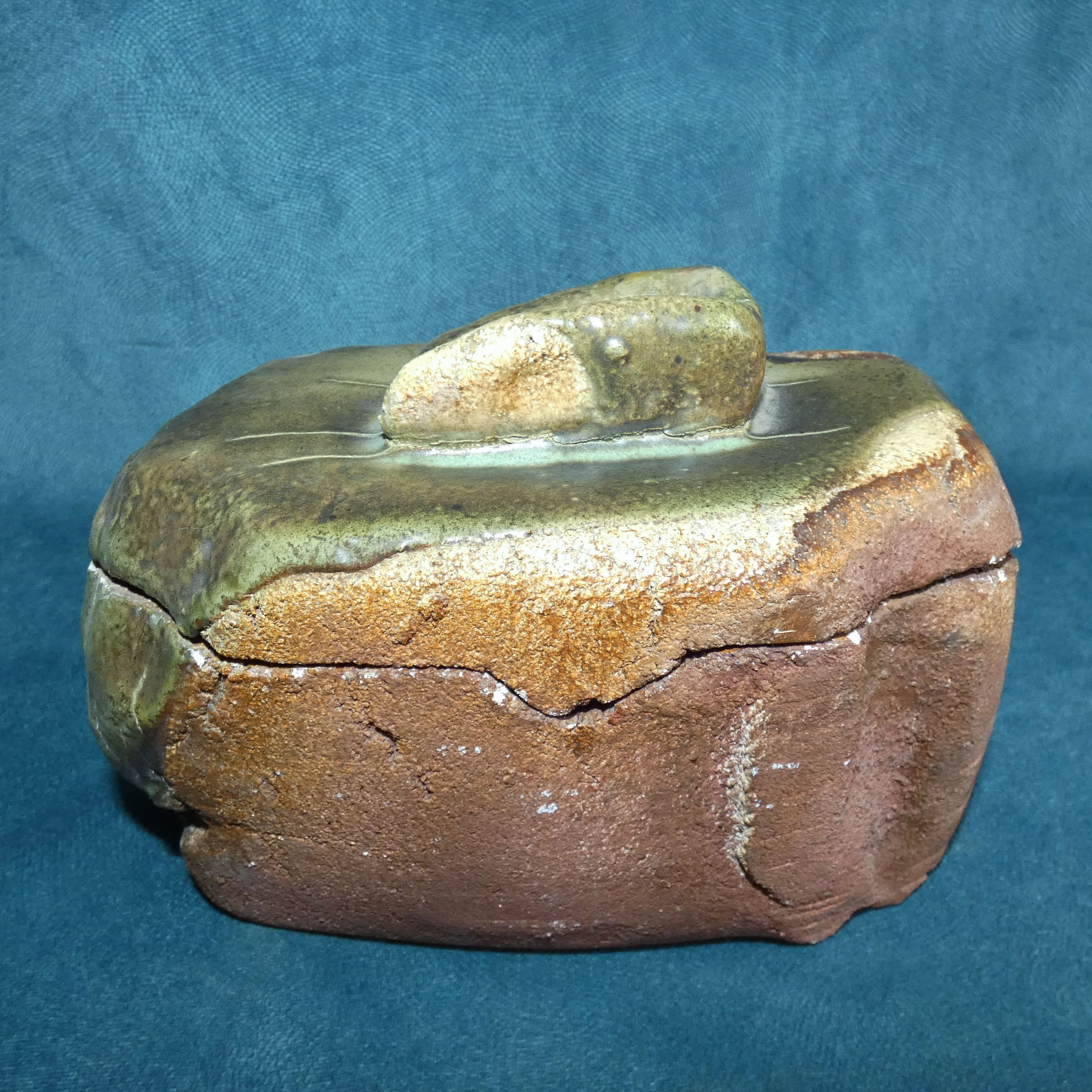 Atelier Sant Vicens Perpignan Ceramic box to identify Brutalist