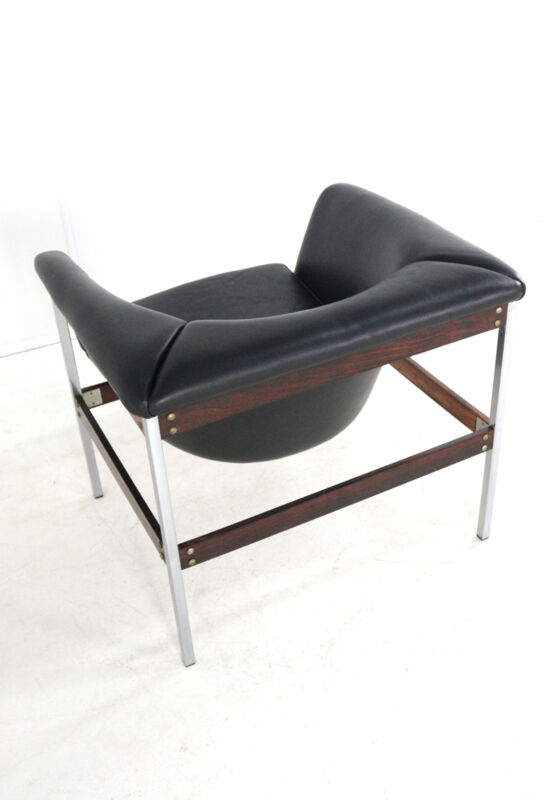 Geoffrey Harcourt for Artifort armchair model 042 - dutch design - restored