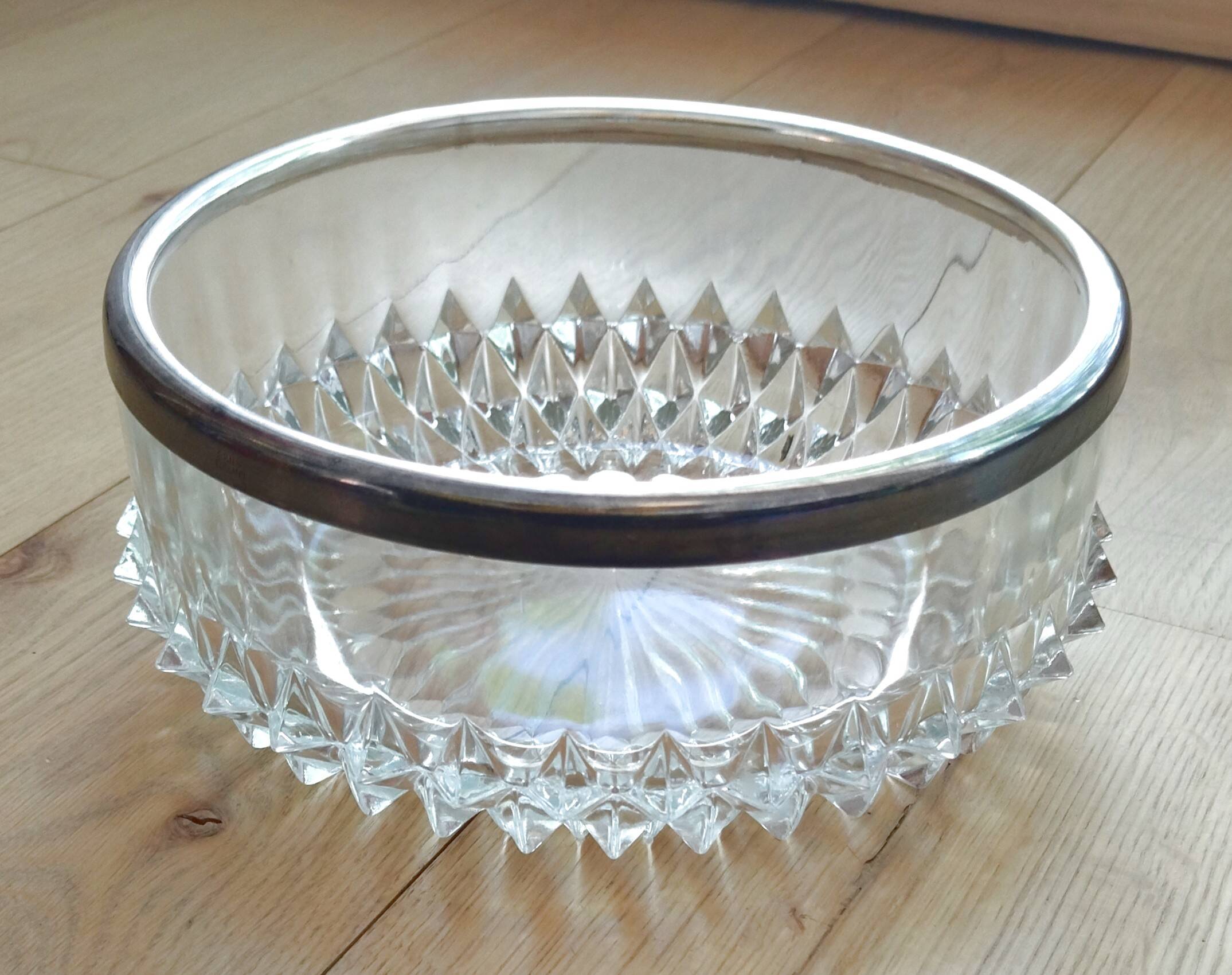 WMF presentation bowl in crystal, silver rim.
