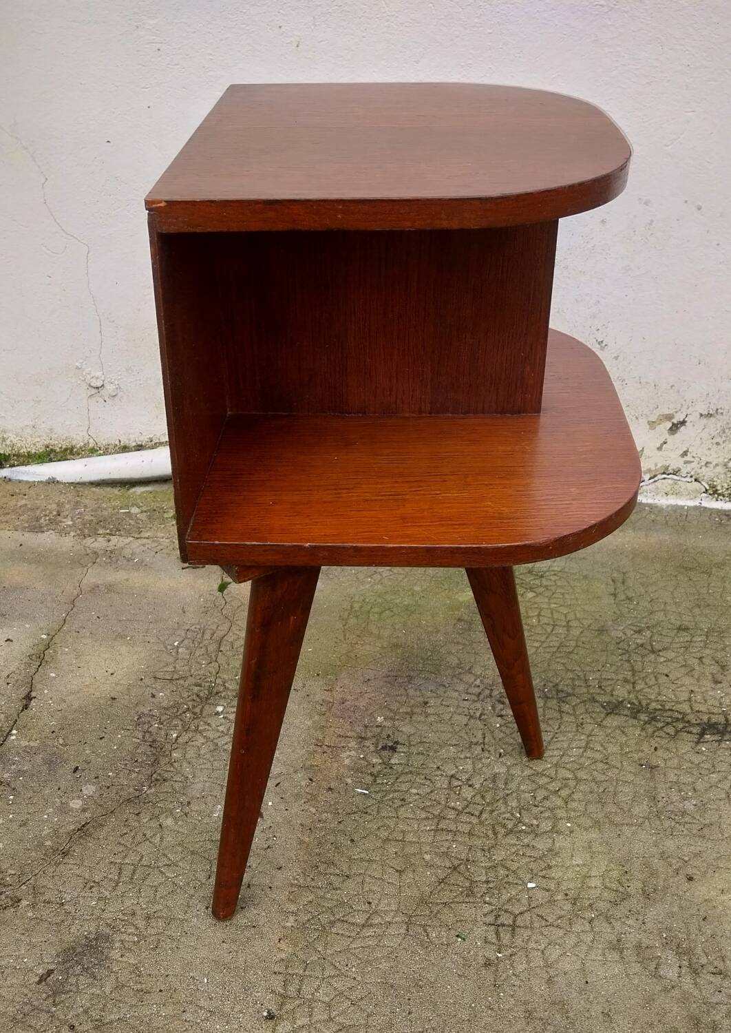 Bedside table