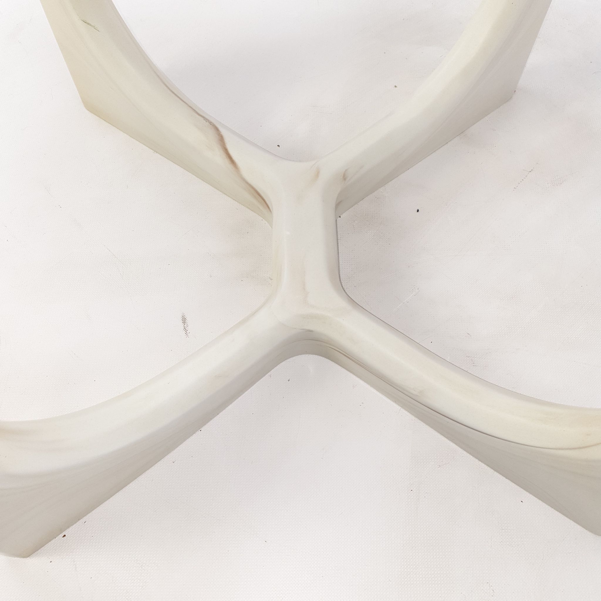 Table basse italienne marmorino du milieu du siècle, années 1950