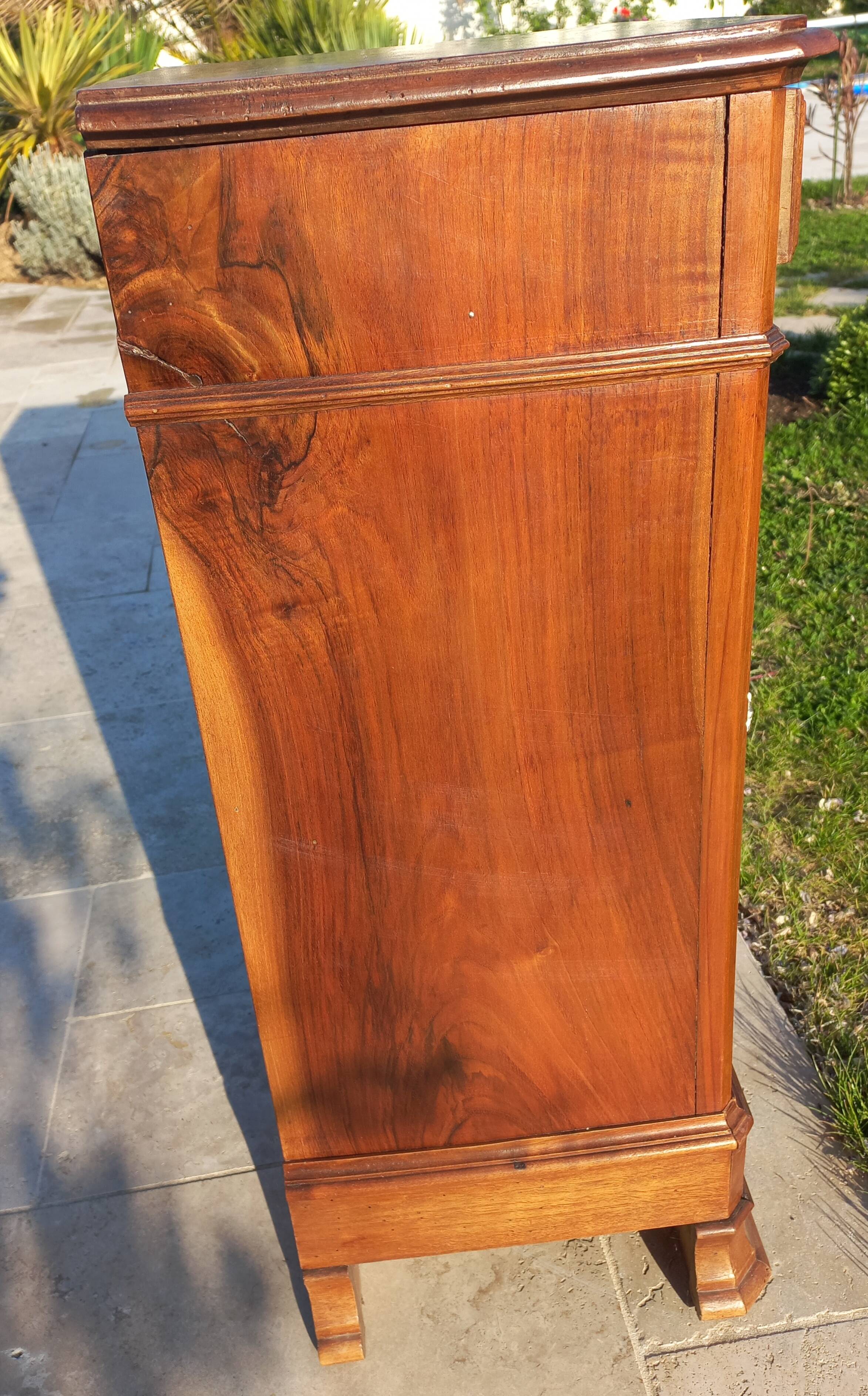 Occasional furniture, walnut bedside table, late 19th century.