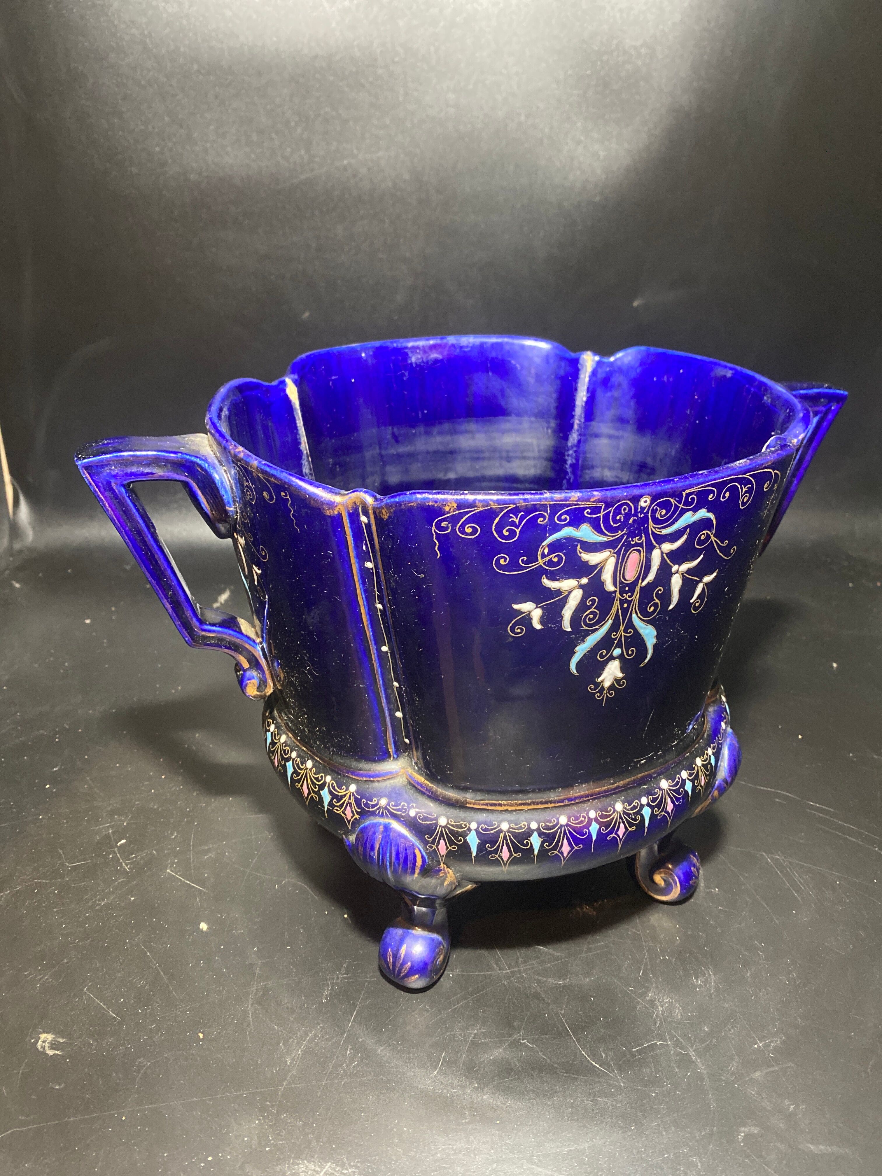 Earthenware pot cover