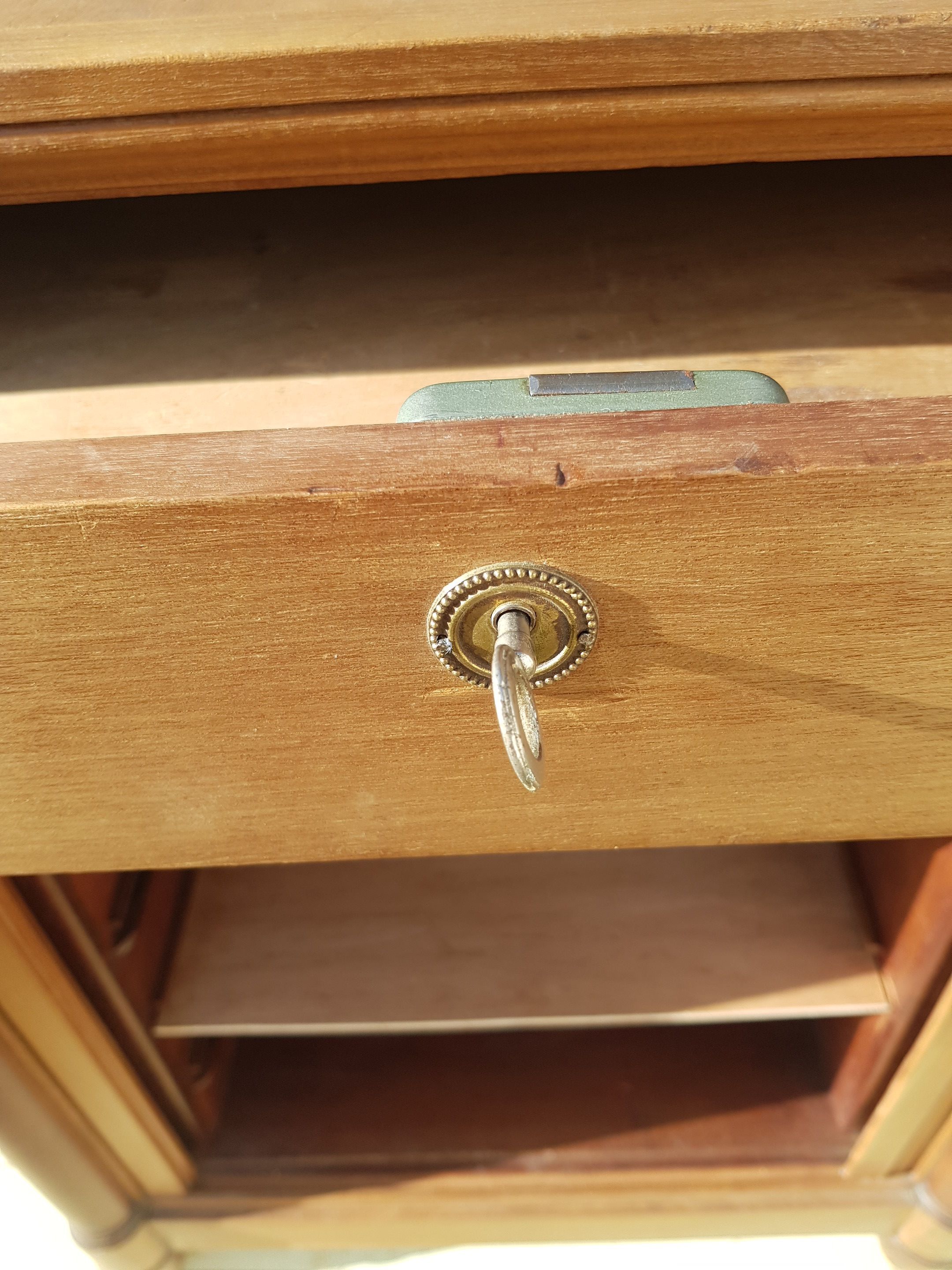 Furniture - curtains