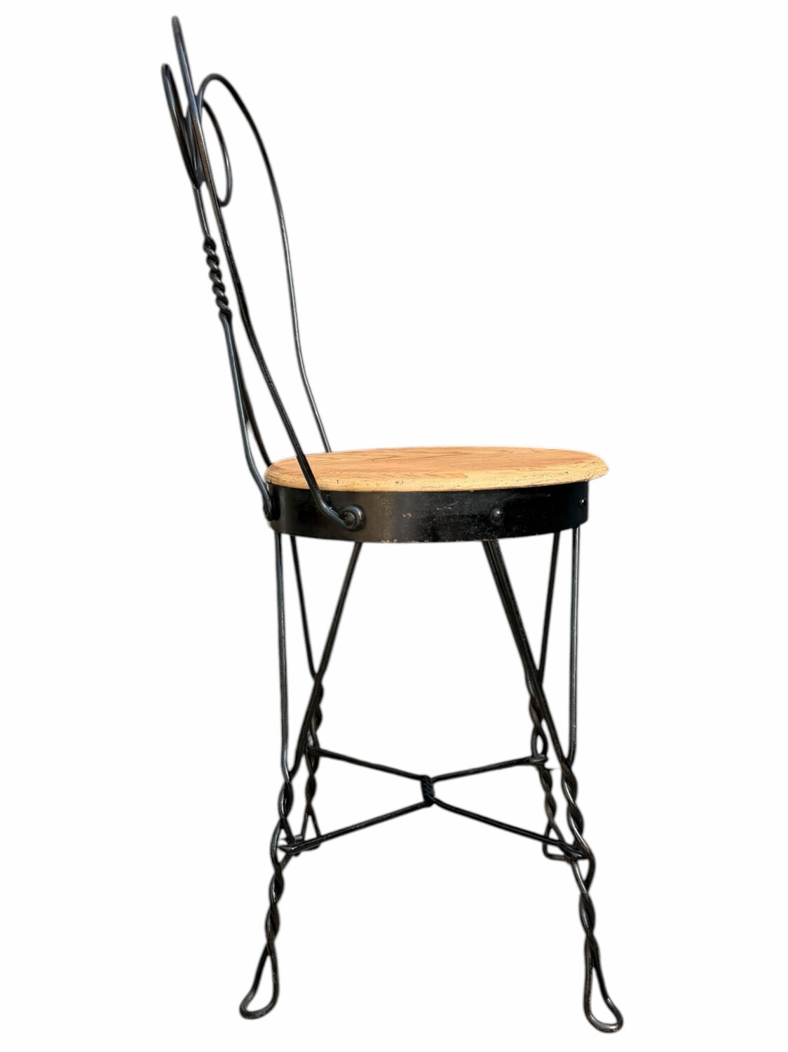 Set of 4 vintage wrought iron chairs from the 1940s.