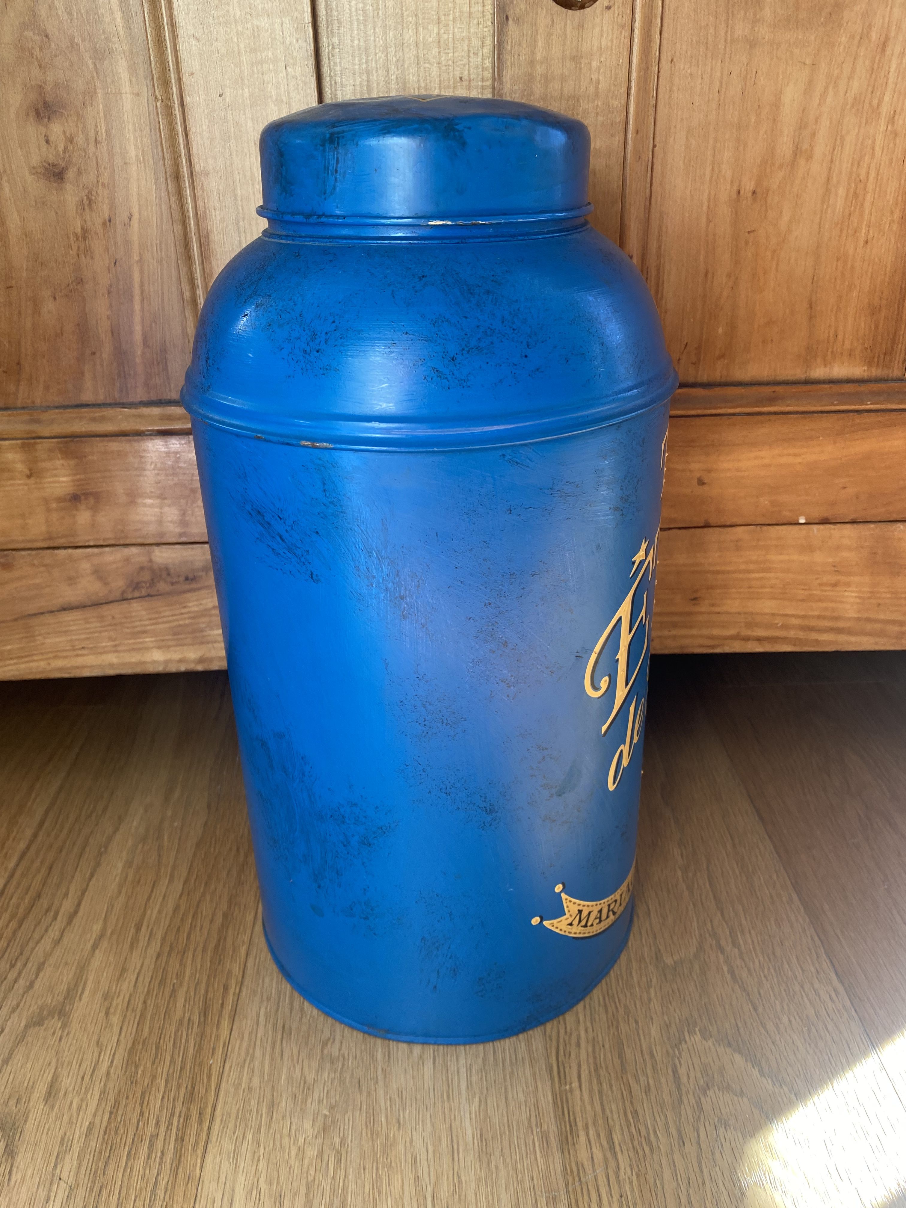 Blue tea box hand painted ram aron, Wedding Brothers