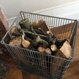Metal log basket
