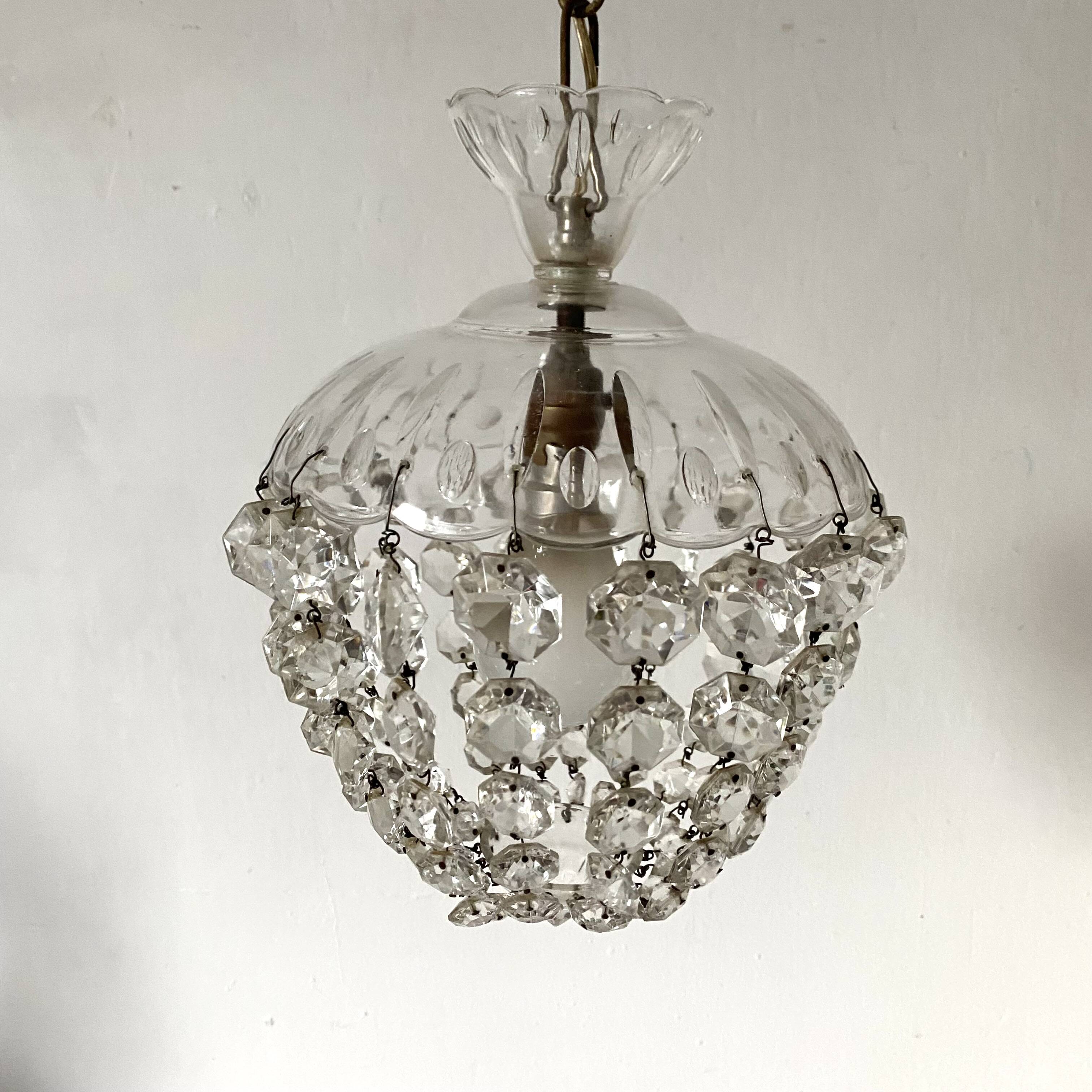Basket tassel suspension or tassel ceiling light