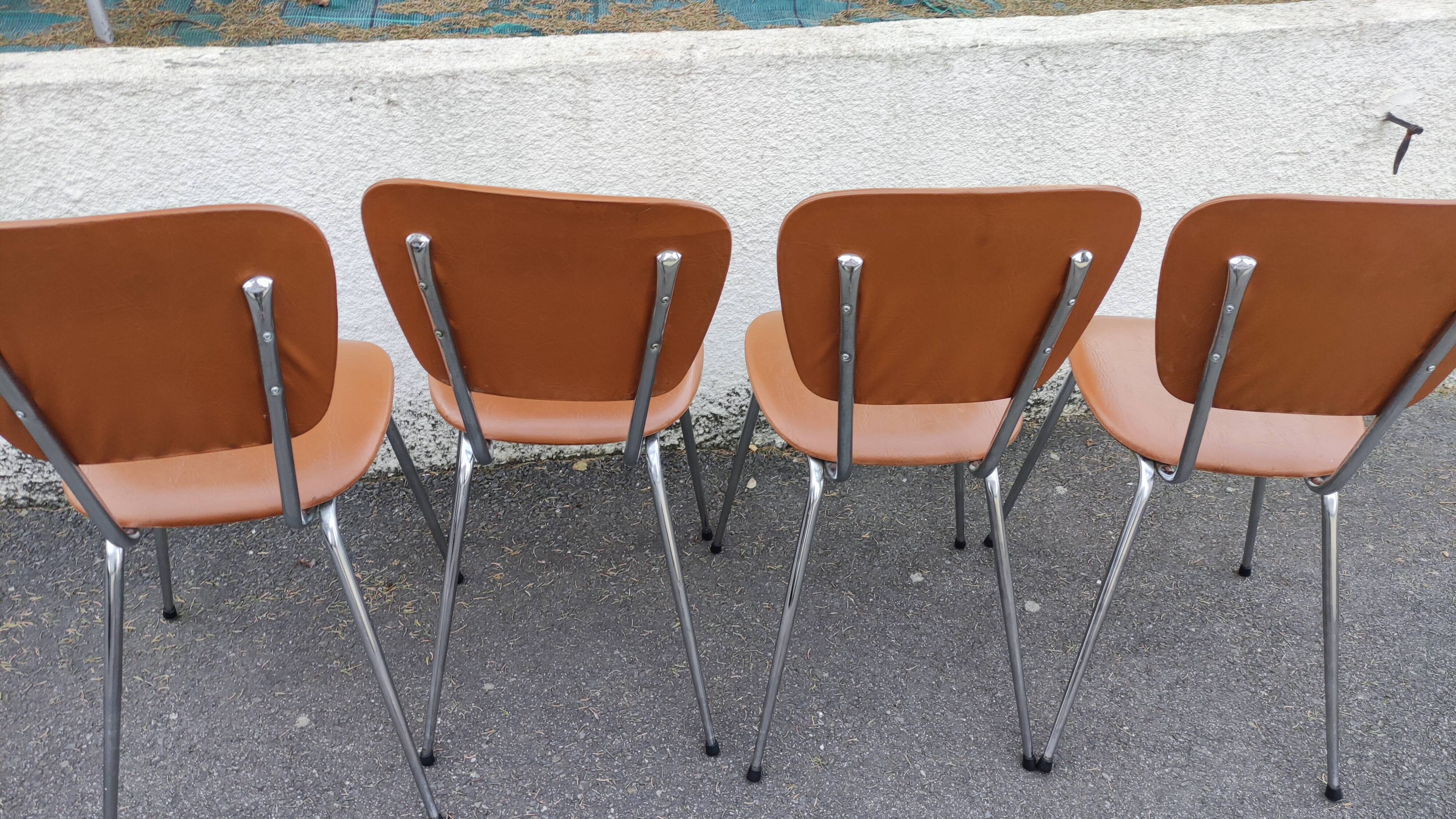4 skaï chairs