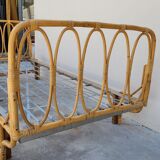 Lit corbeille en rotin vintage 1950