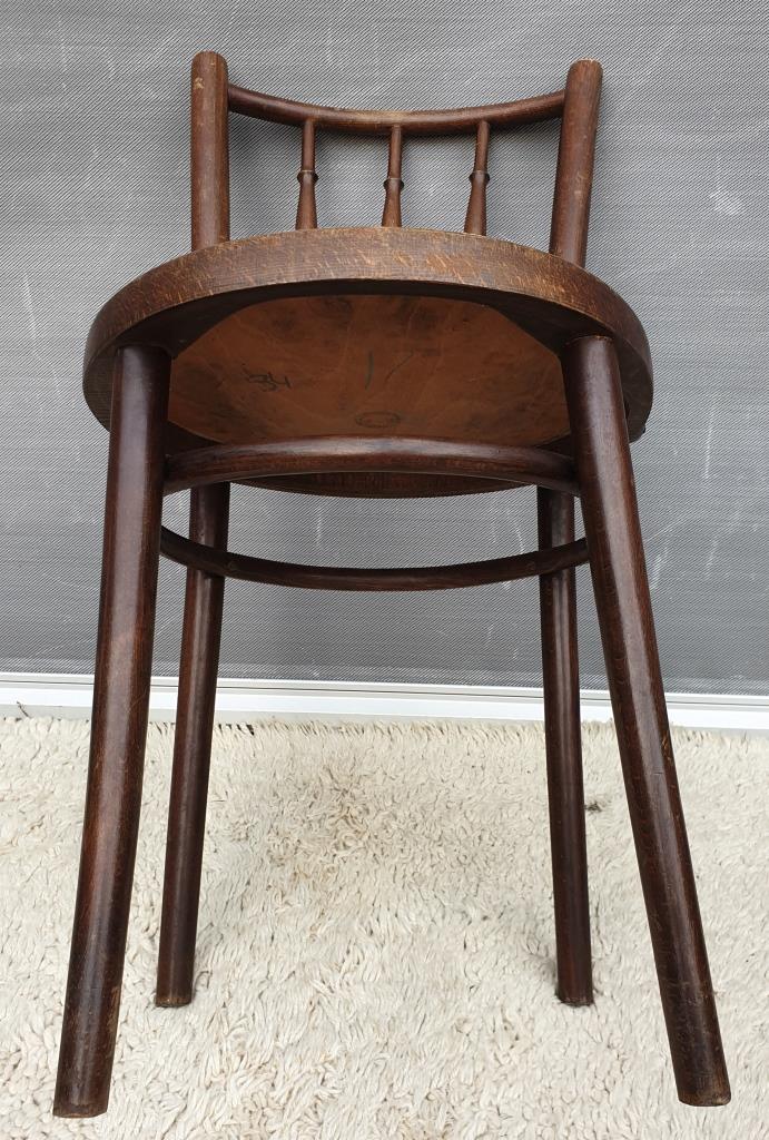 Pair chairs bistrot Thonet pyrograved design 1900 Art Nouveau