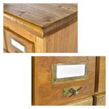 Grand meuble d’apothicaire en bois à 96 tiroirs