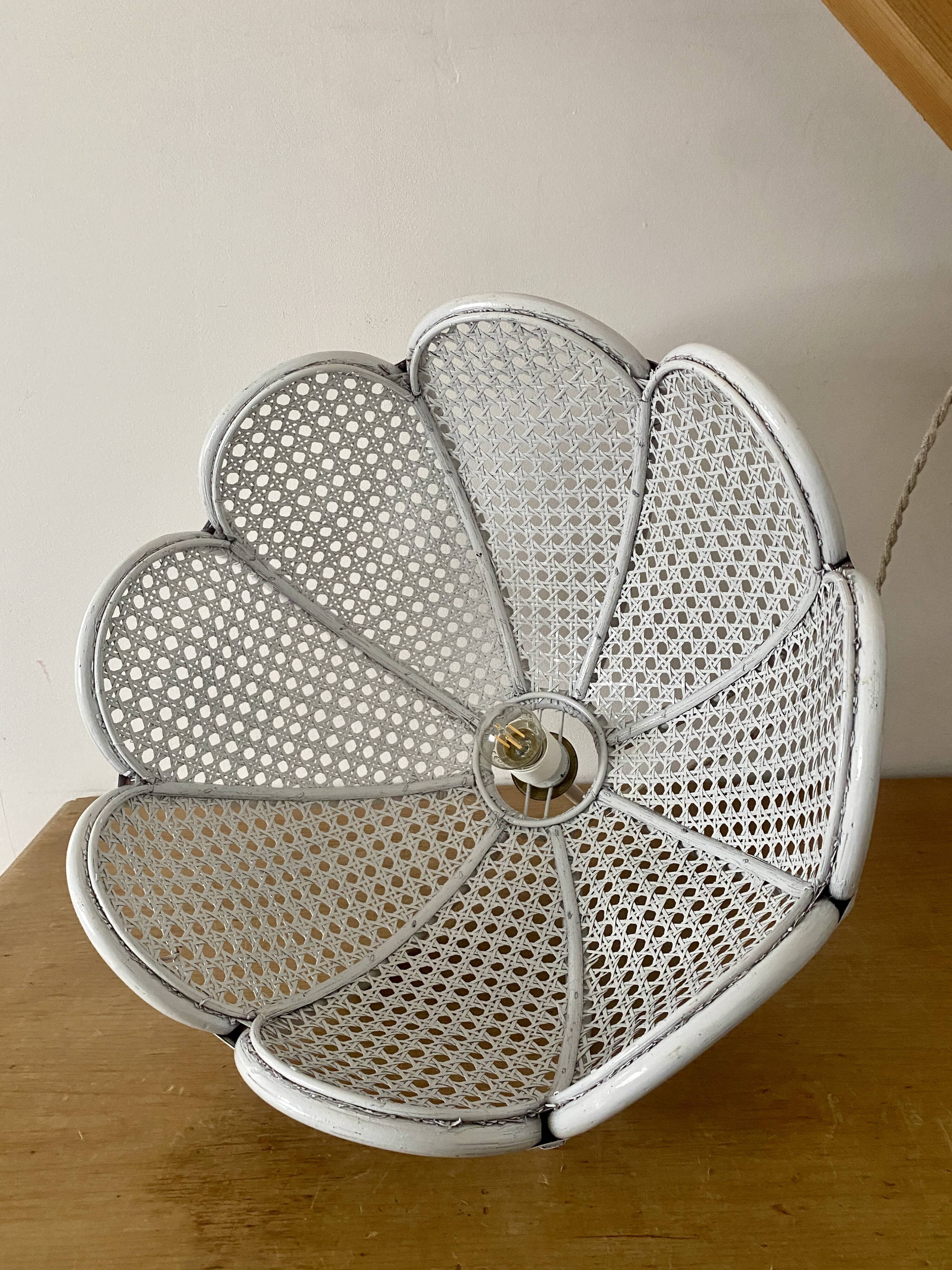 Vintage lampshade suspension in natural material, rattan and cane