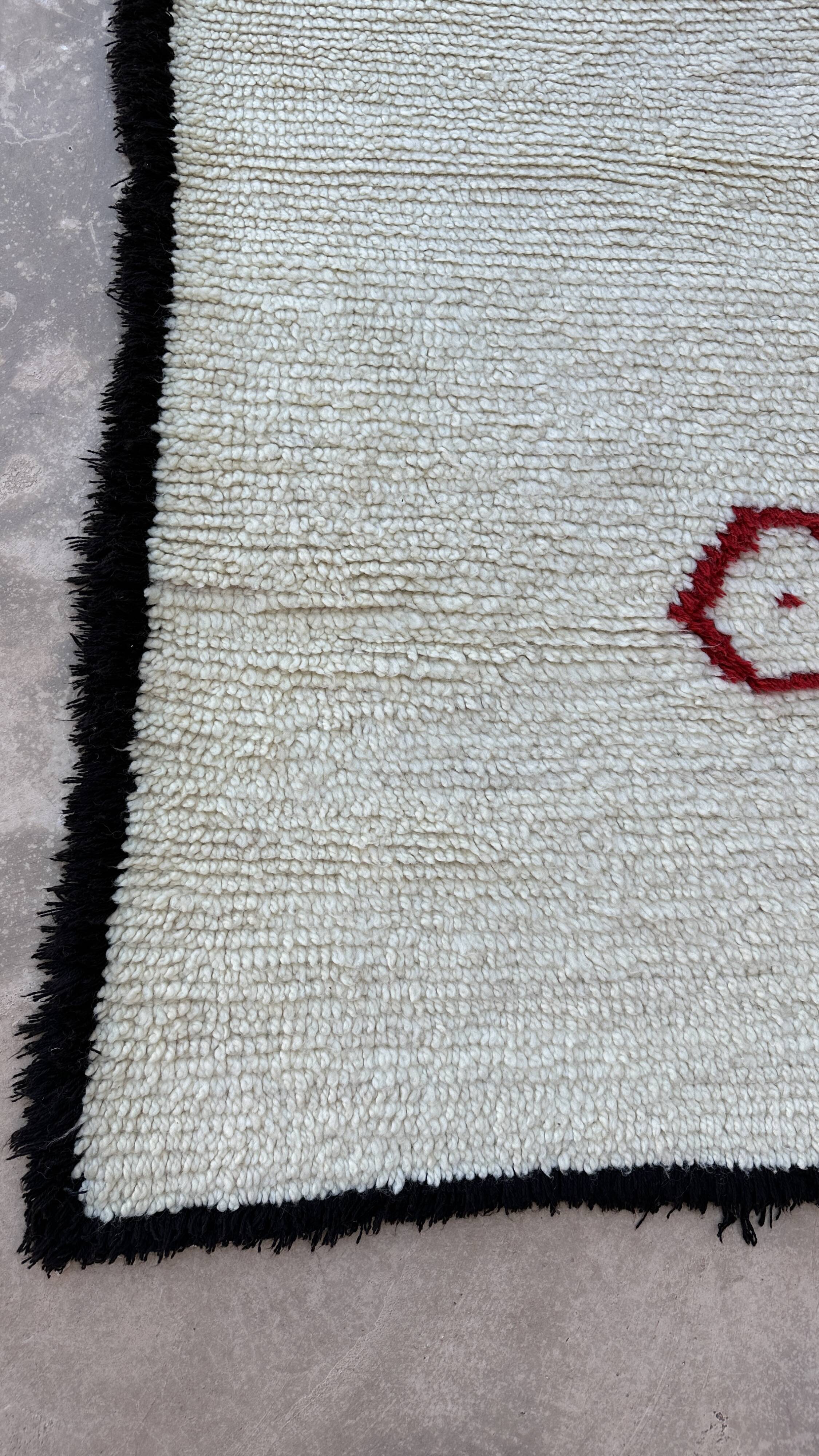 Moroccan carpet white - 179 x 280 cm