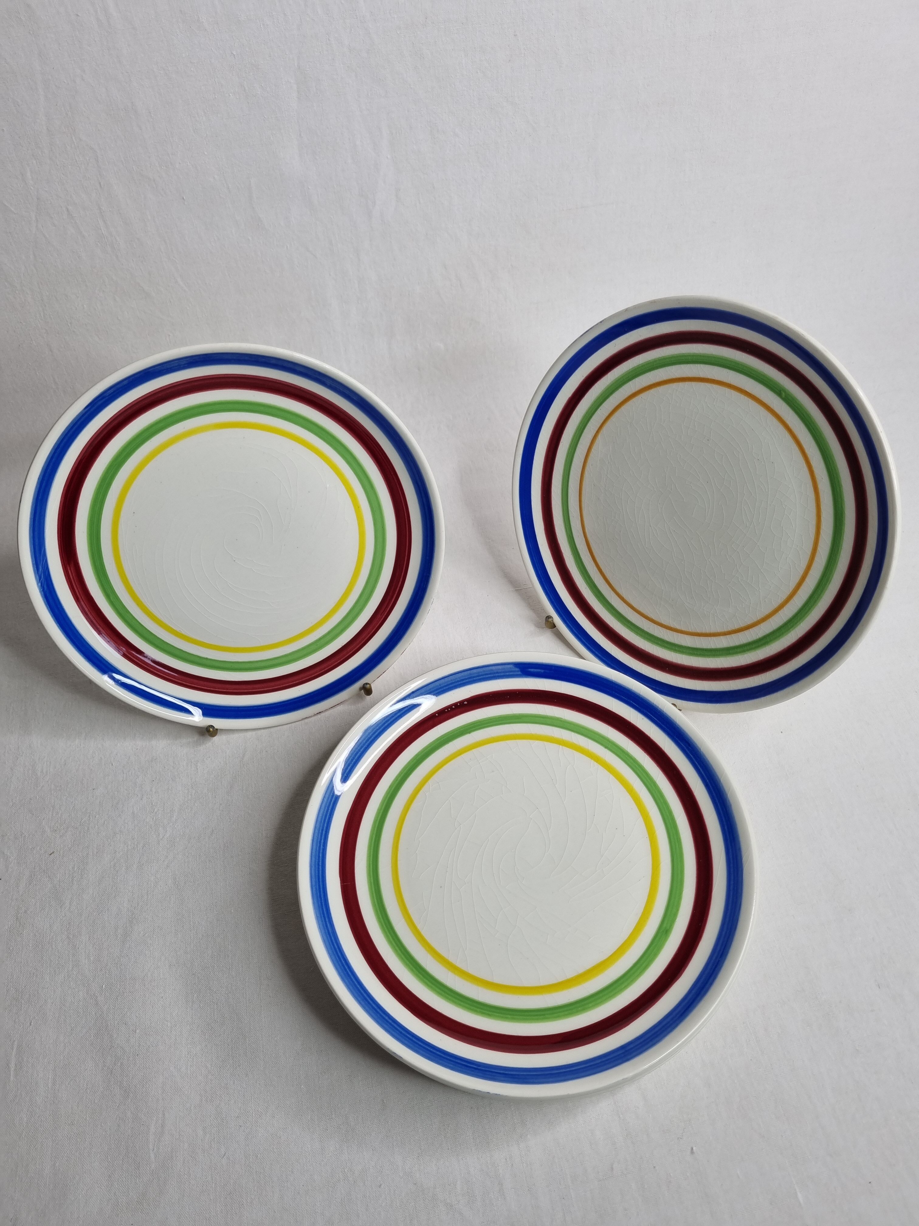 Six dessert plates in Gien earthenware, 19 cm