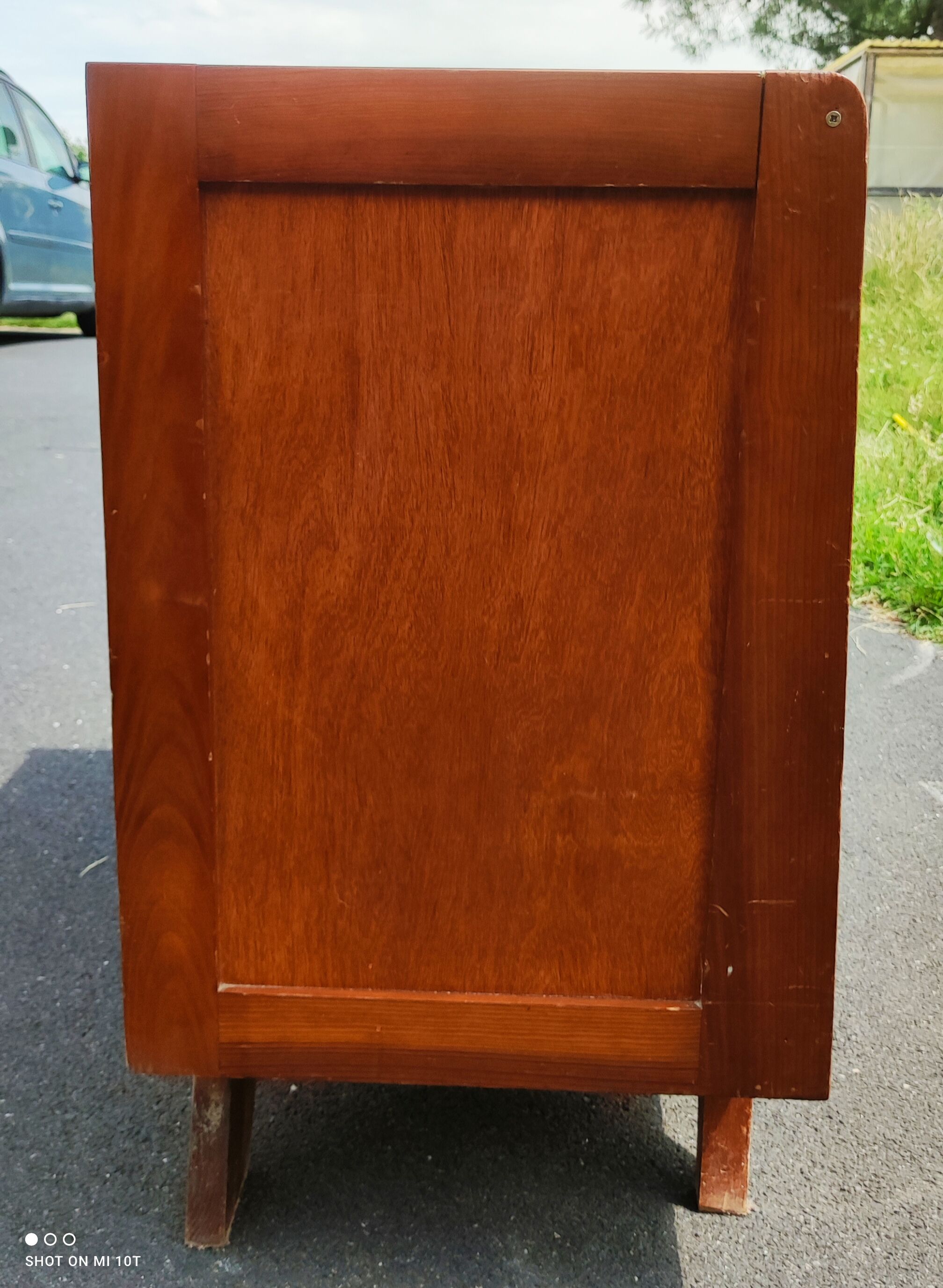 Commode vintage pieds compas