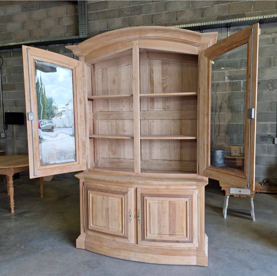 Large antique sideboard in solid cherry wood – Fully sandblasted
