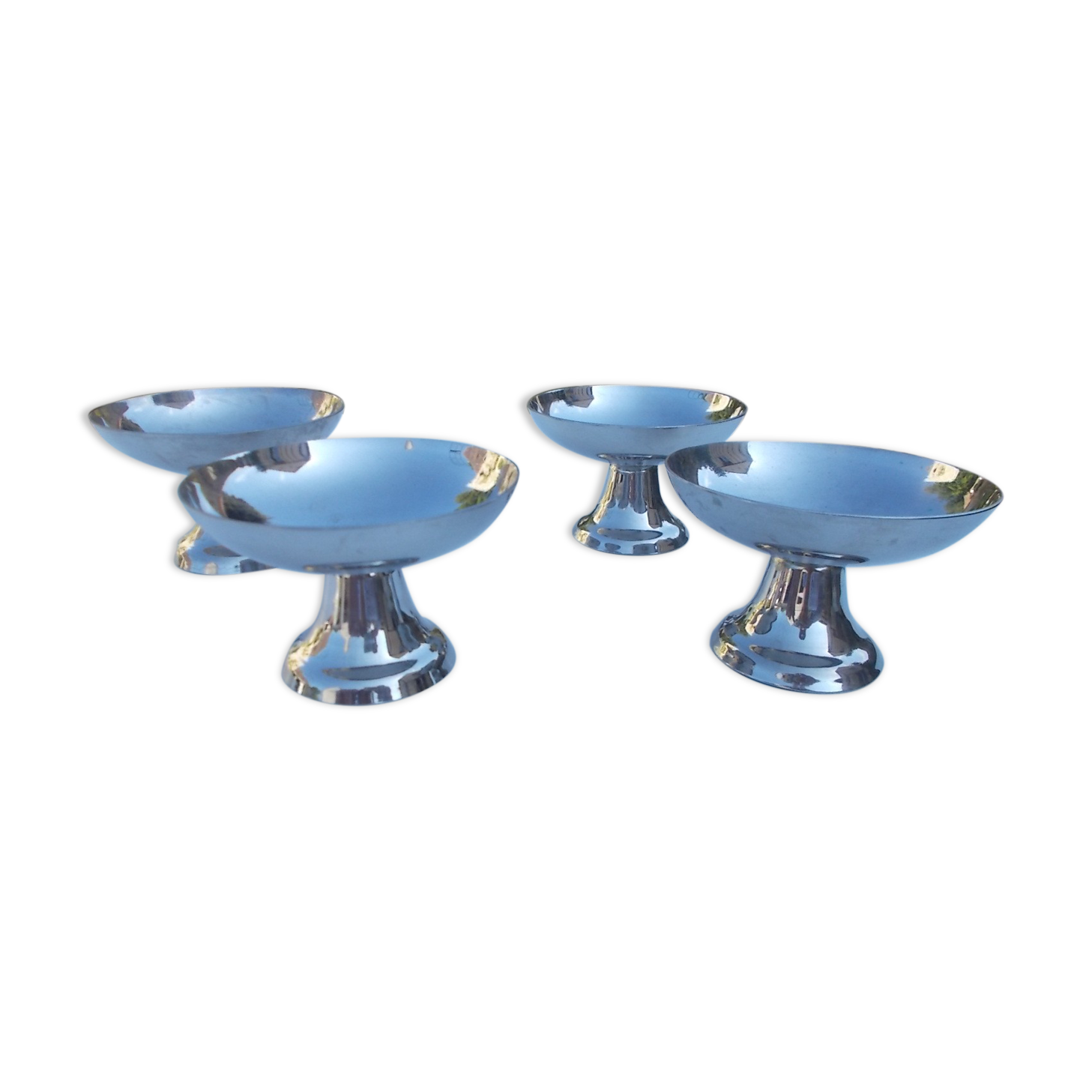 Set of 4 stainless steel ice cuts